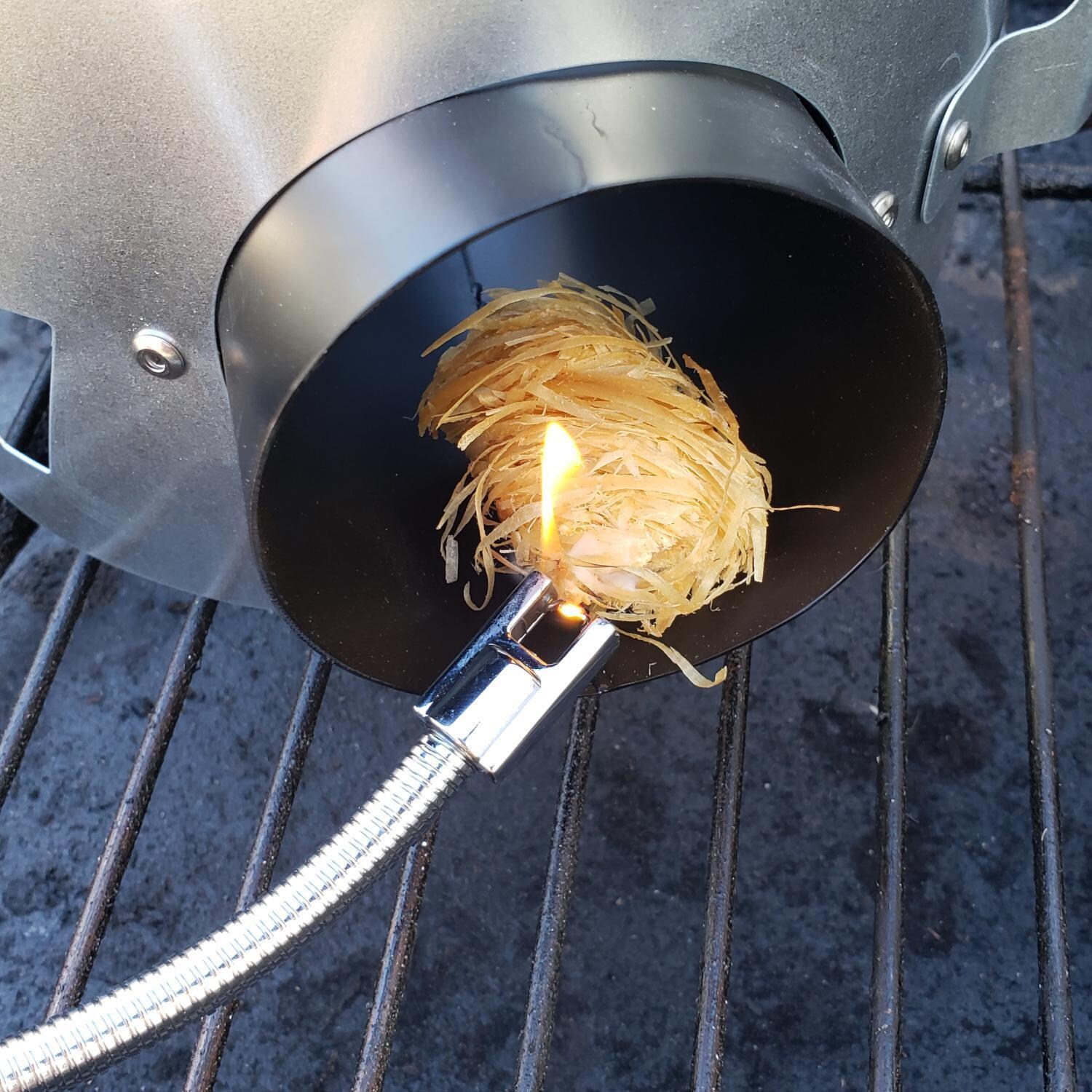 BBQ Dragon BBQD490 USB Rechargeable Arc Lighter - In Use thumbnail