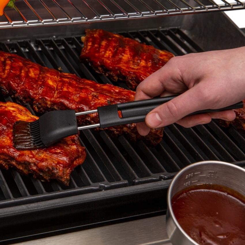 Broil King Stainless Steel Deluxe Basting Set - 2 Pack - 61490 - Basting Brush - Lifestyle thumbnail