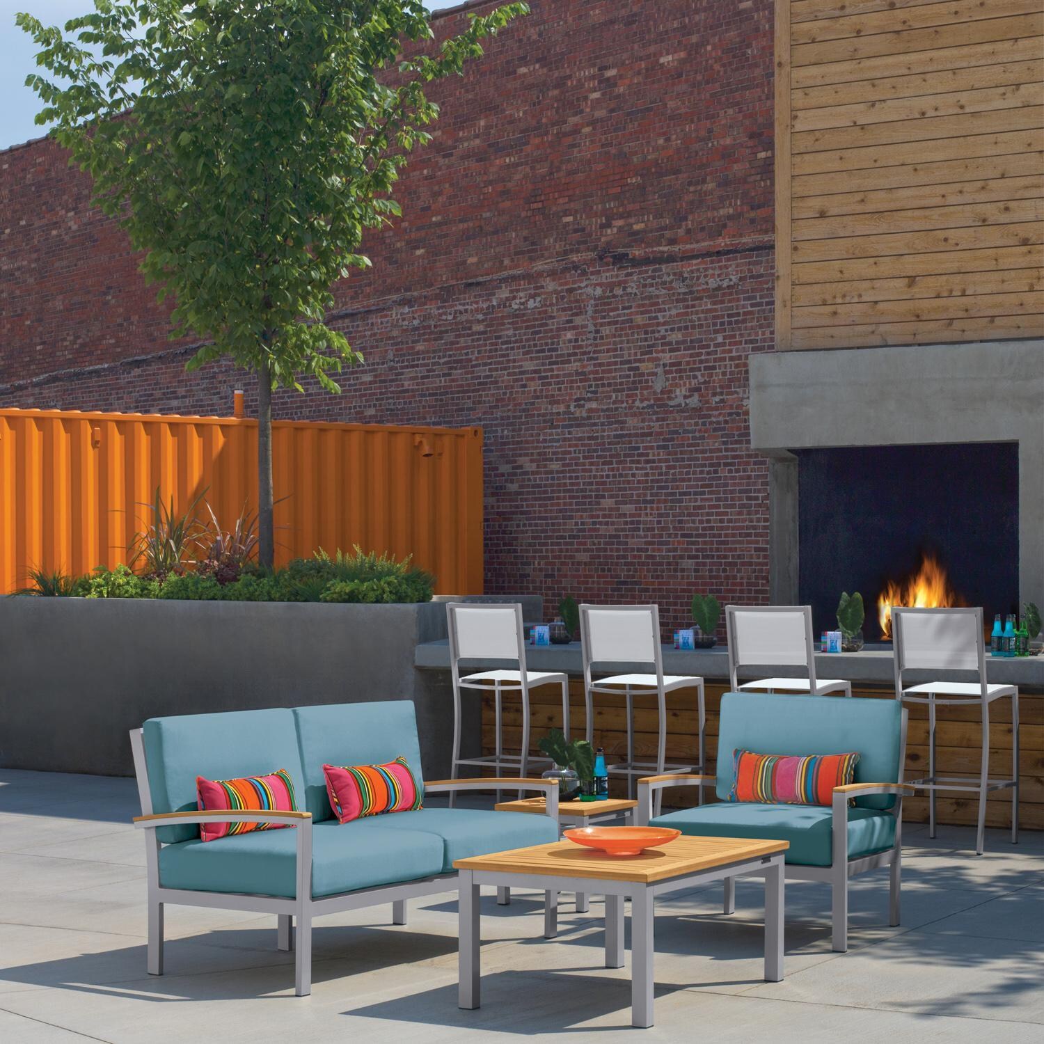 Oxford Garden Travira Aluminum Club Chair W/ Natural Tekwood Arm Caps in Flint/Ice Blue - Conversation Set thumbnail