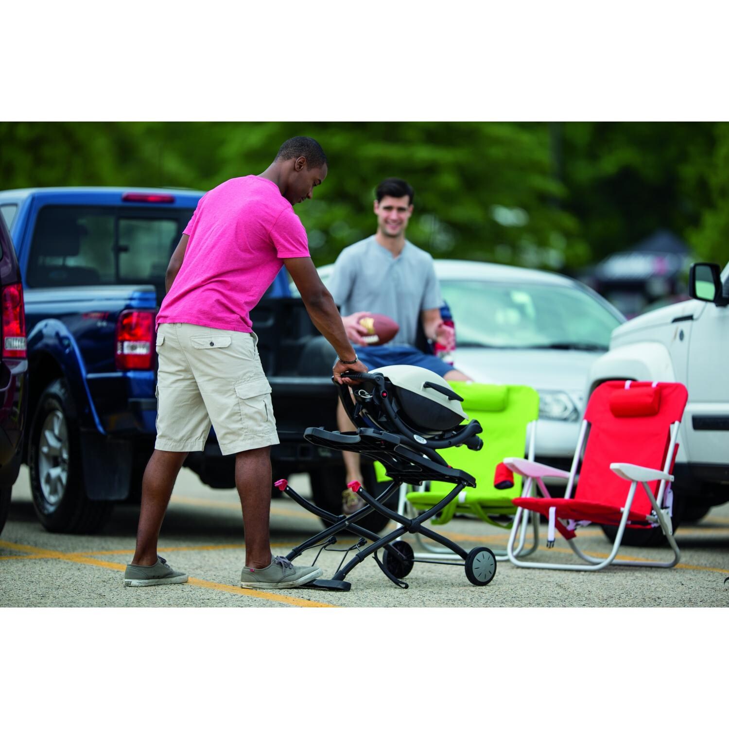 Weber Q Portable Cart For Q1000/2000 - Setting Up thumbnail