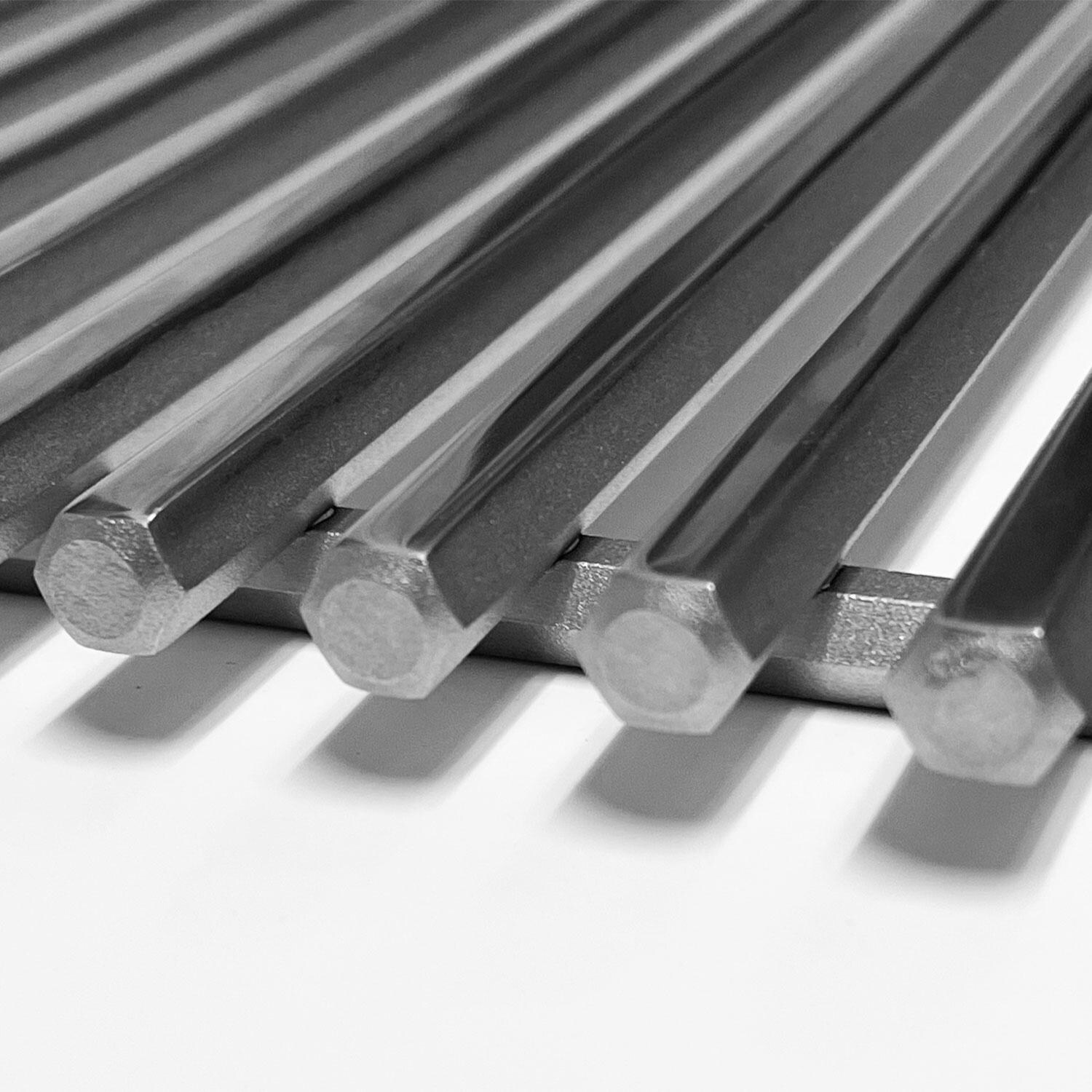 XO Appliance Pro-Grade 42-in 4 Burner Propane Grill w/ Rotisserie Burner - Grates - Detail thumbnail