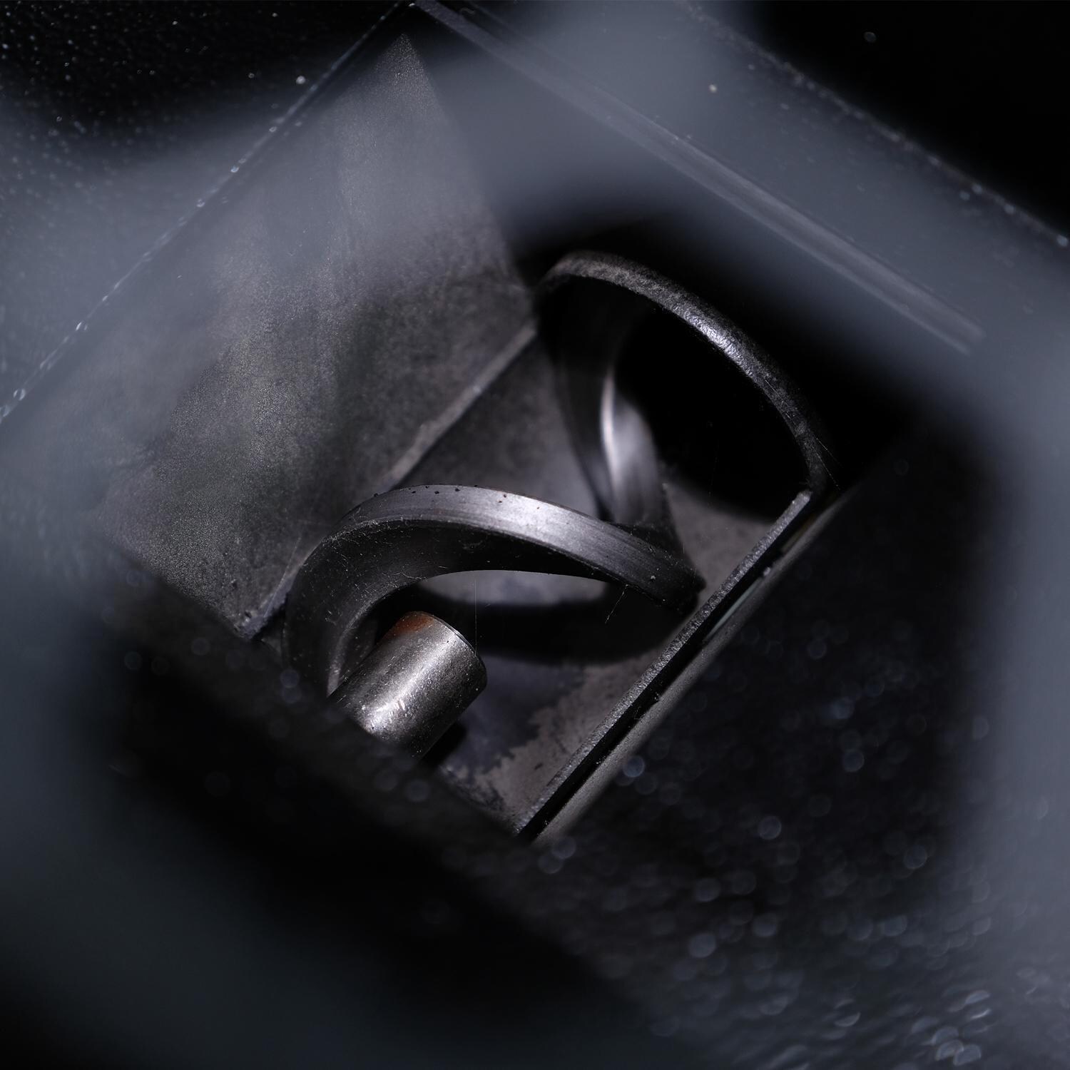 Victory BBQ-PG + BBQ-PG-CVR + BBQ-PLT20-HK + BBQ-PLT20-MQ + BBQ-PLT20-AP 35-Inch Wood Pellet Grill, Cover, & 20 Lb. Hardwood Pellets Ultimate Starter Pack - Auger - Detail thumbnail