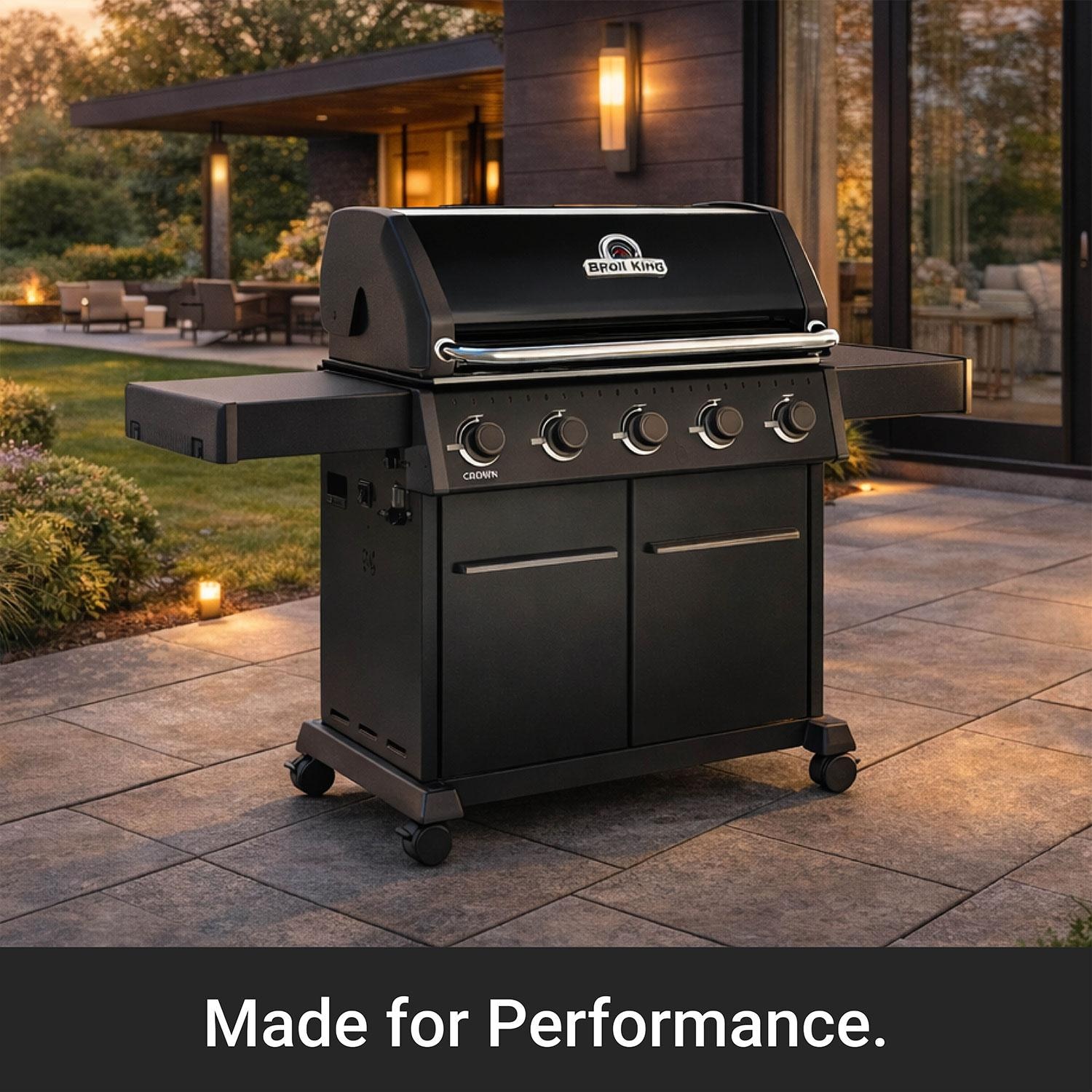 Broil King 866157 Crown 520 Shadow 5 Burner Natural Gas Grill - Black - Lifestyle thumbnail