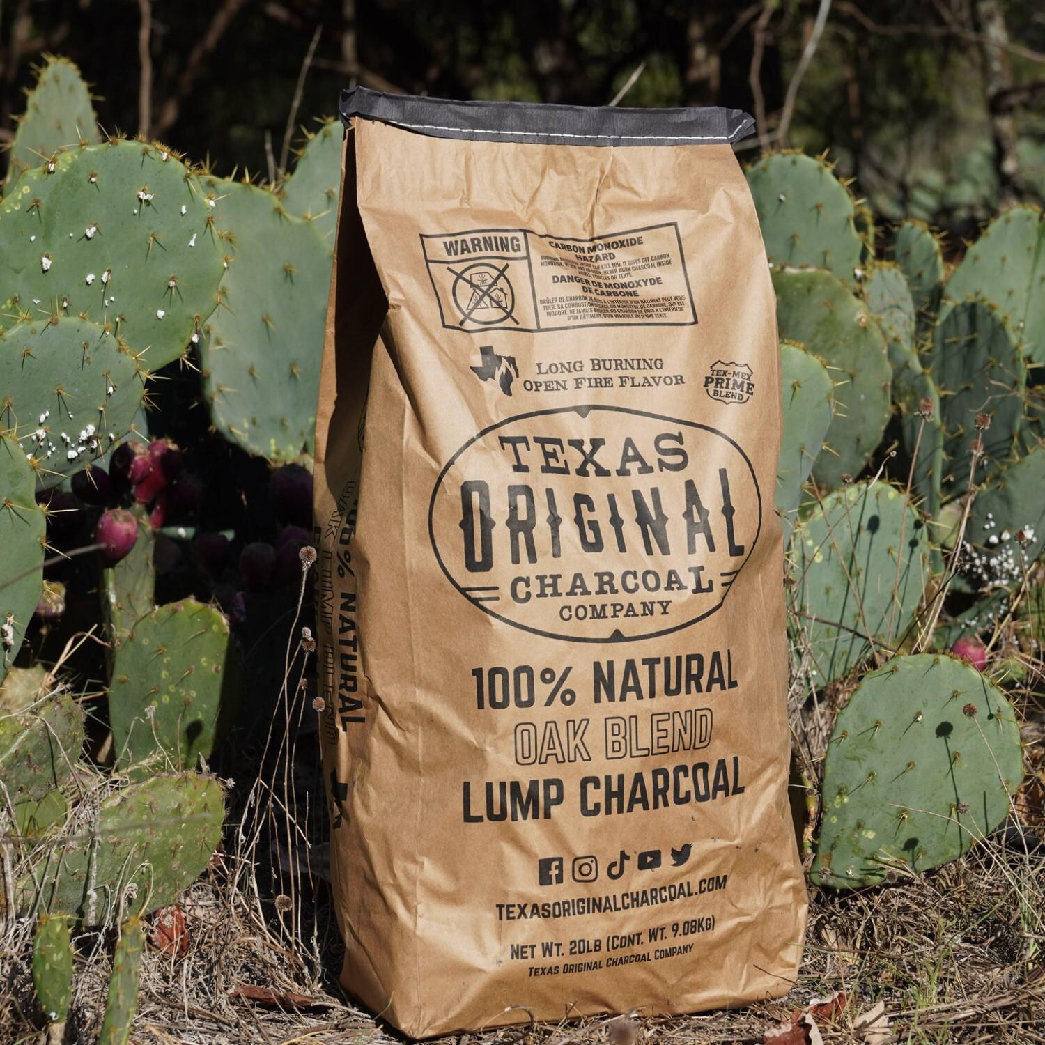 Texas Original Pits TXOG-OL20 20 Lb Lump Charcoal - Lifestyle thumbnail