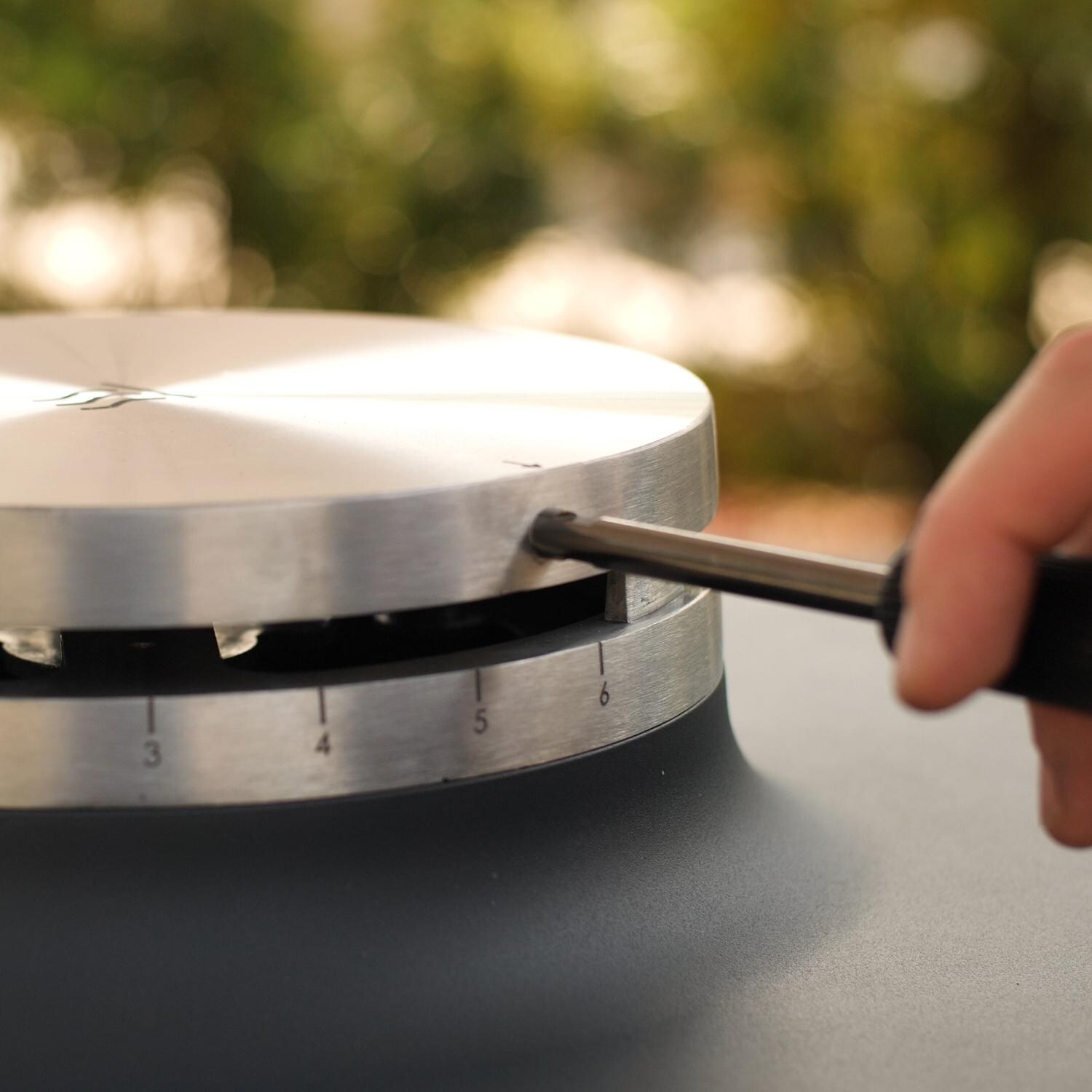 Everdure By Heston Blumenthal 4K 21-Inch Charcoal Grill & Smoker - Brushed Aluminum Top Dial thumbnail