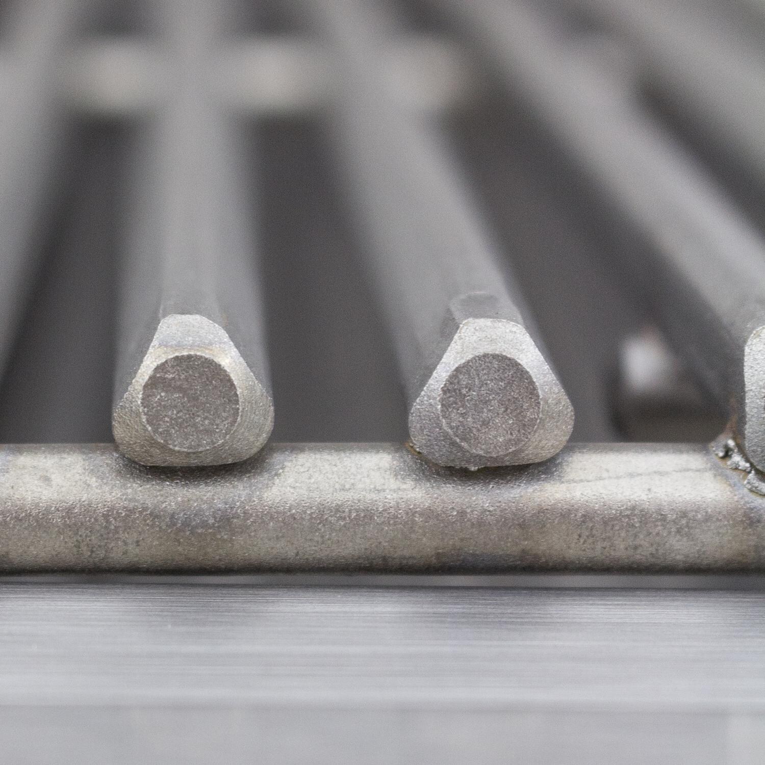 Blaze Limited Edition 32-Inch 4-Burner Freestanding Gas Grill With Rear Infrared Burner - Close-Up of Triangle-Shaped Cooking Grate thumbnail