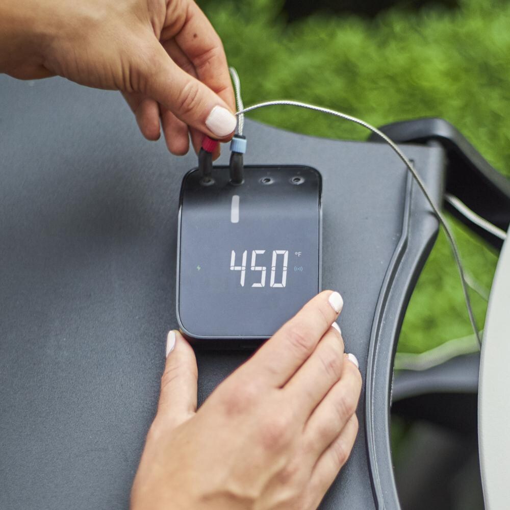 Weber 3201 Connect WiFi-Enabled Smart Grilling Hub - Lifestyle thumbnail