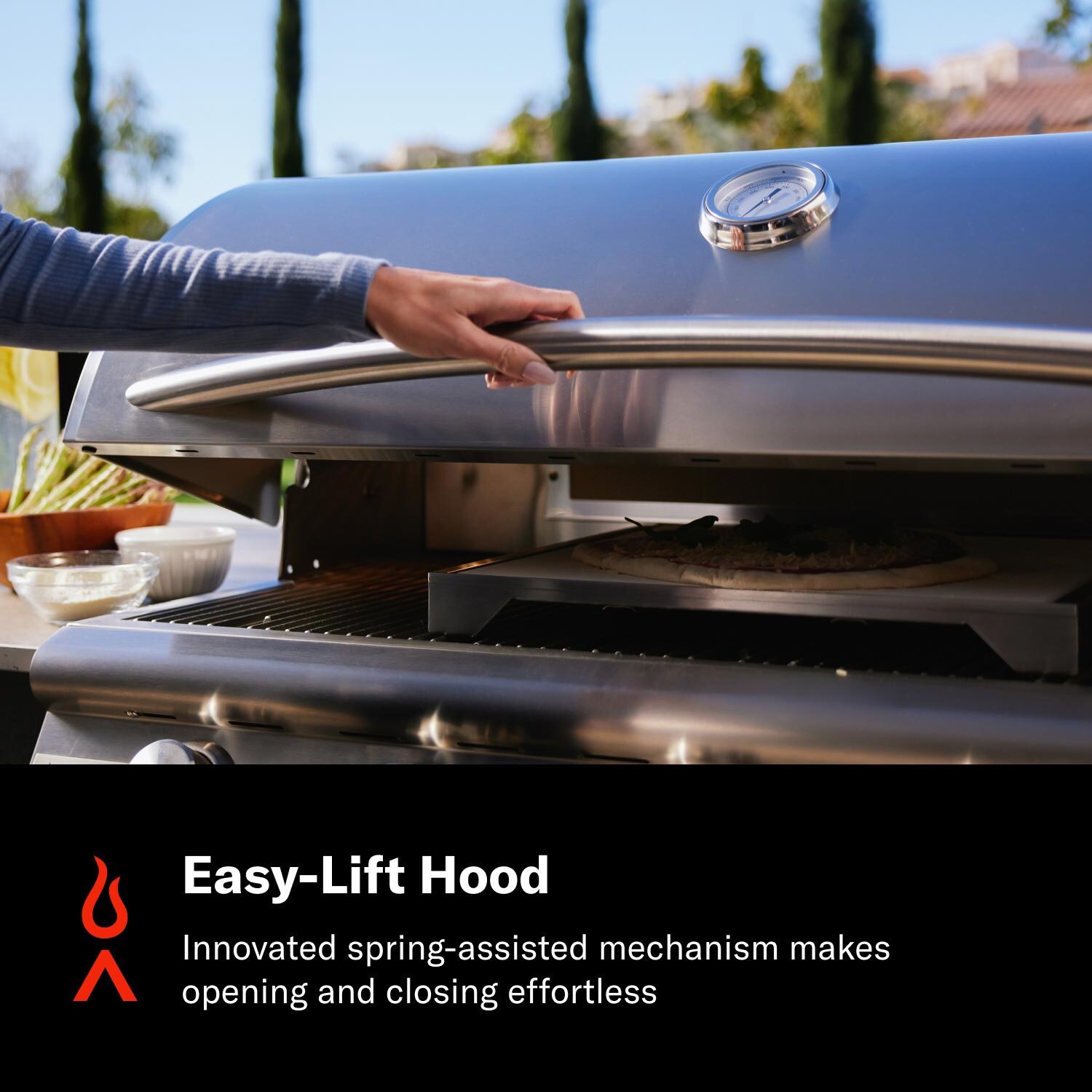 Blaze BLZ-4LTE3MG-LP Marine Grade Built-In Propane Grill - Easy-Lift Hood - Detail thumbnail