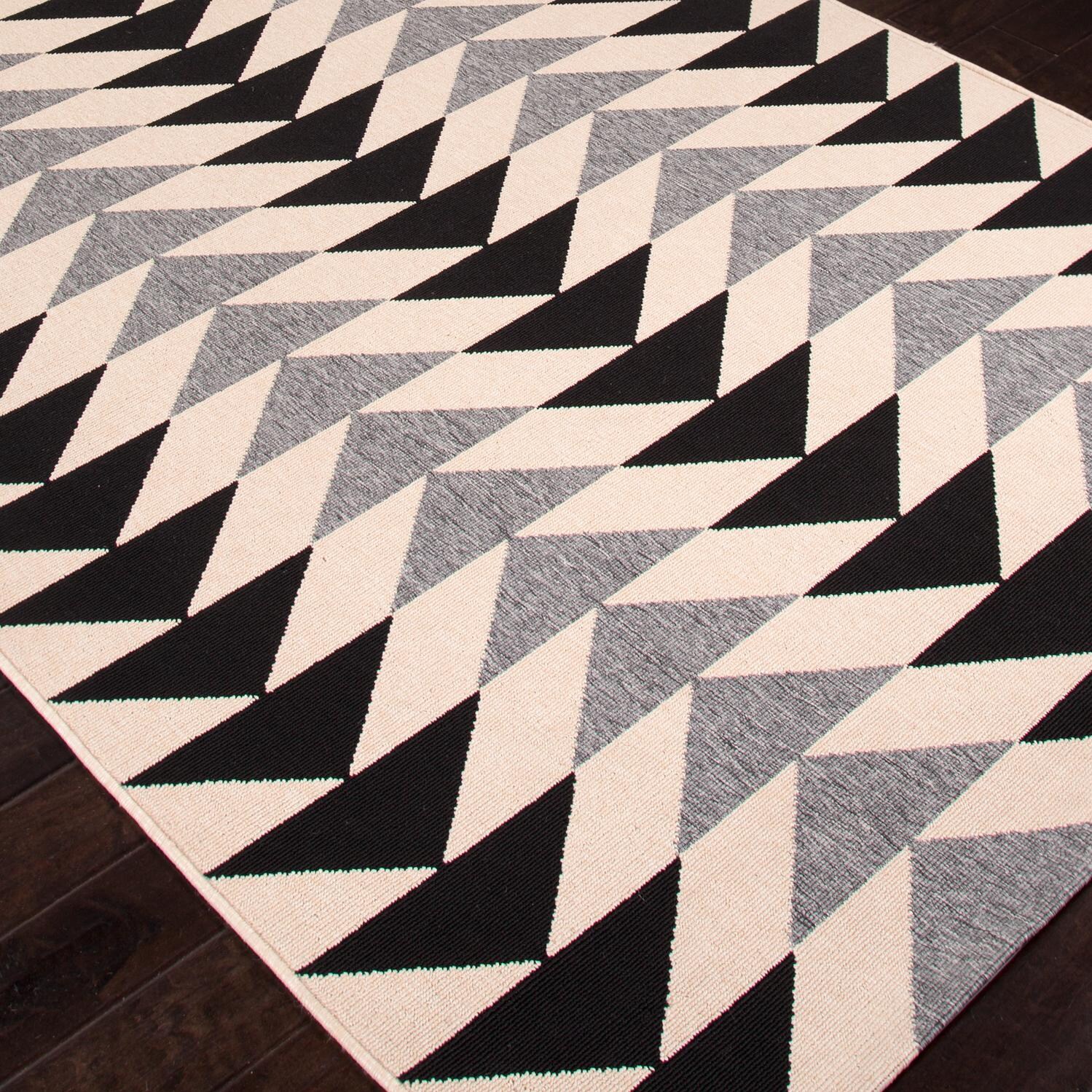 Jaipur Rugs Patio Marquise 4 X 5.3 Indoor/Outdoor Rug - Angle View thumbnail