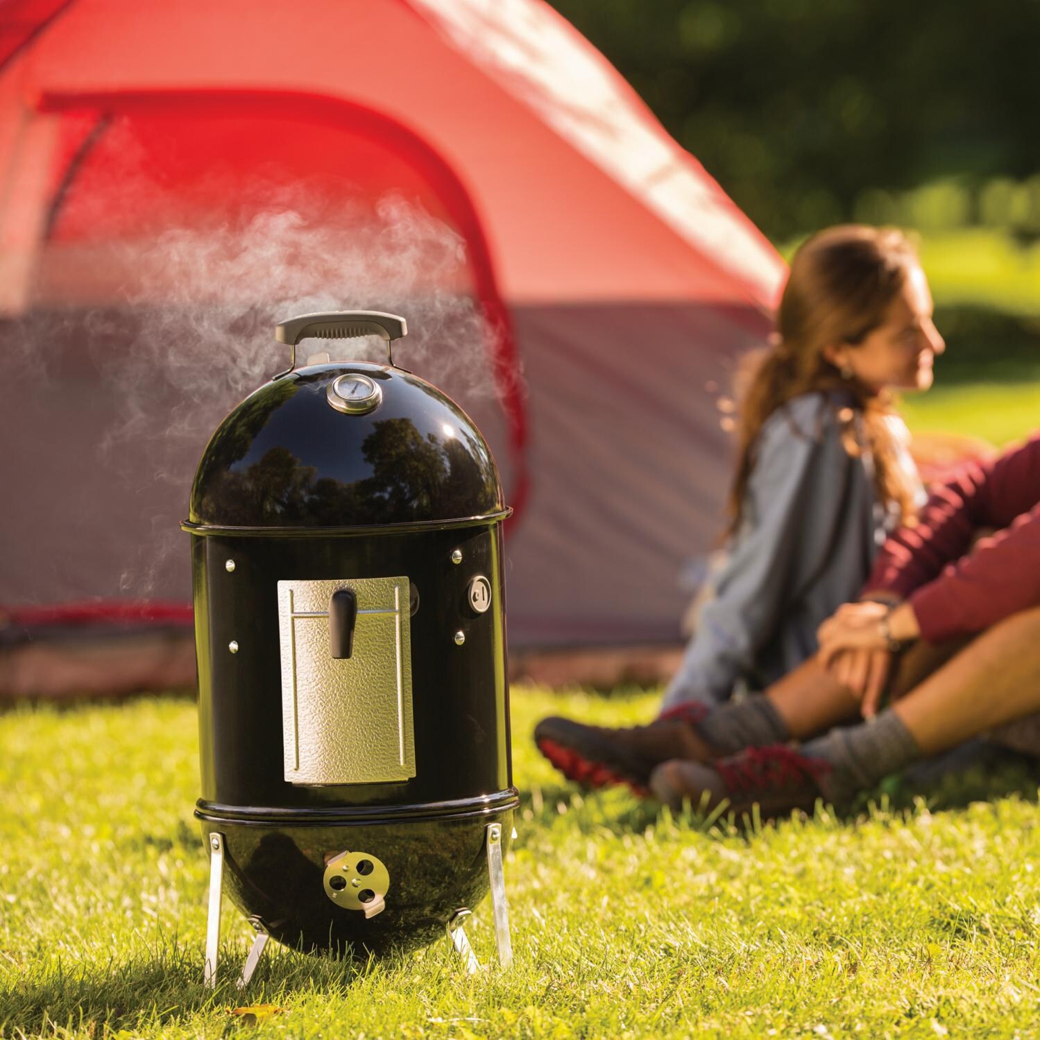 er 711001 Smokey Mountain Cooker 14Inch Charcoal Smoker BBQGuys