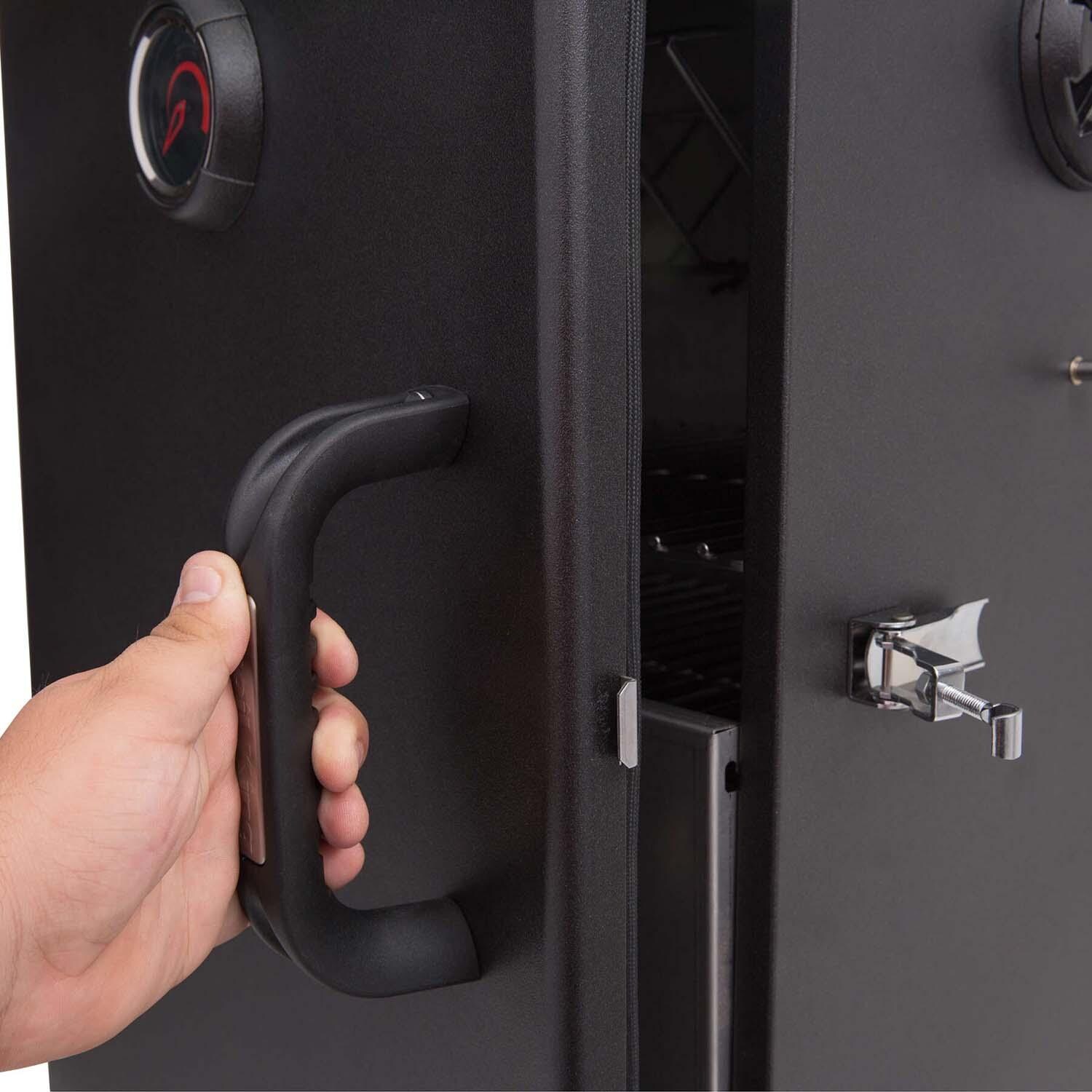 Broil King 28-Inch Smoke Vertical Propane Gas Smoker - Black - Door Handle - Detail thumbnail