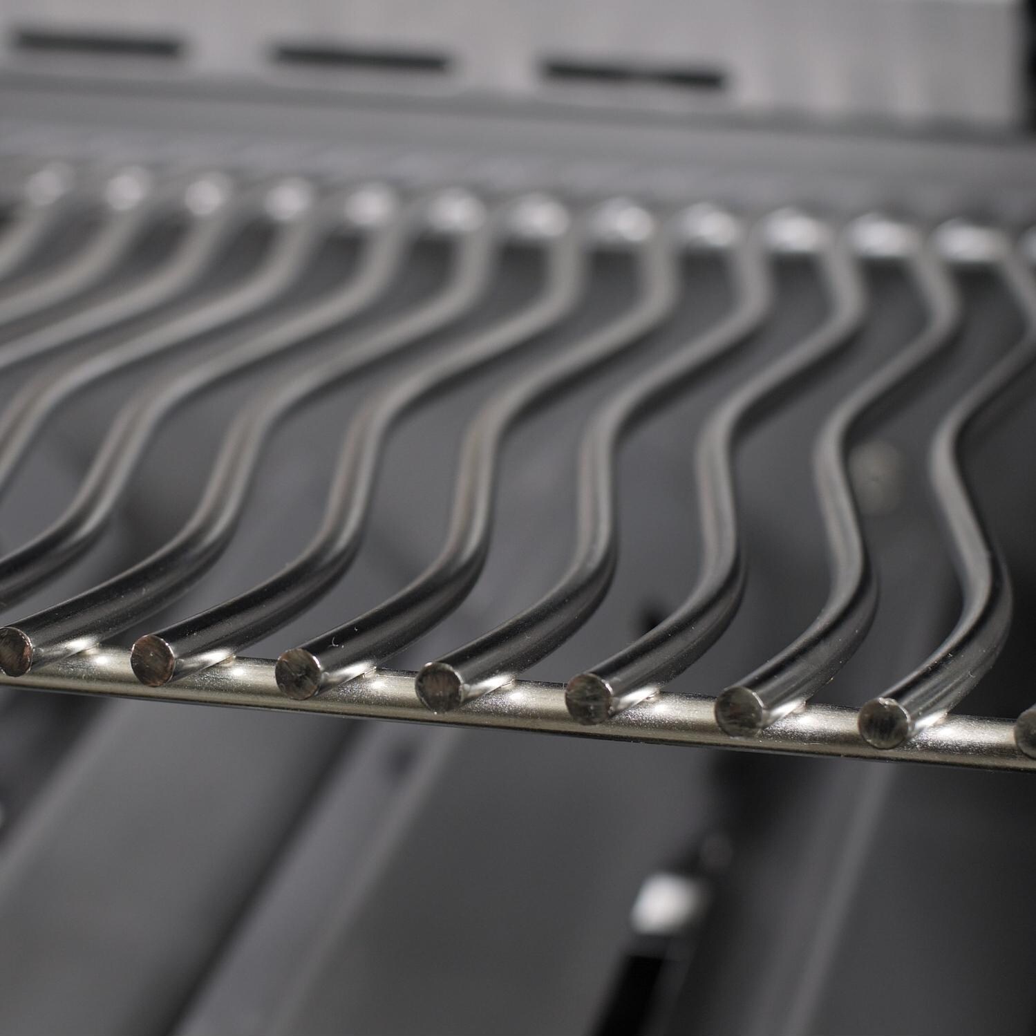 Napoleon Prestige 665 Gas Grill - Stainless Steel Wave Cooking Grates thumbnail