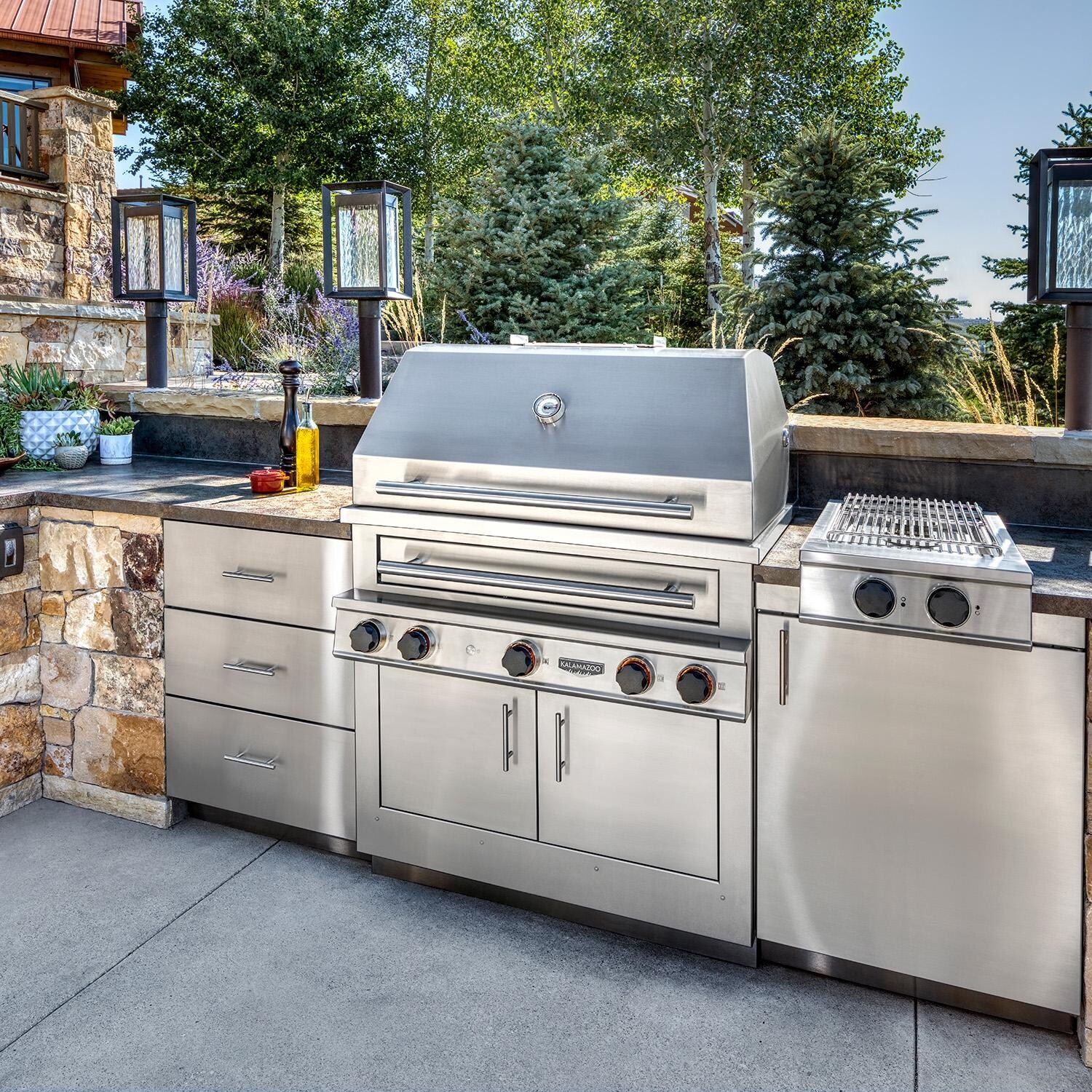 Kalamazoo K750HB Built-In Hybrid Fire Grill - Natural Gas - In Outdoor Kitchen w/ CKTPD Cooktop thumbnail