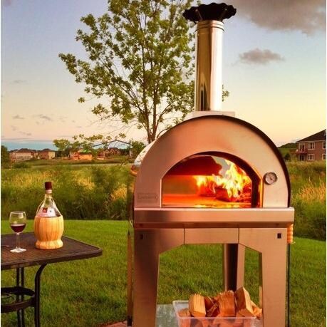 Forno Tuscano Margherita Oven in Use thumbnail