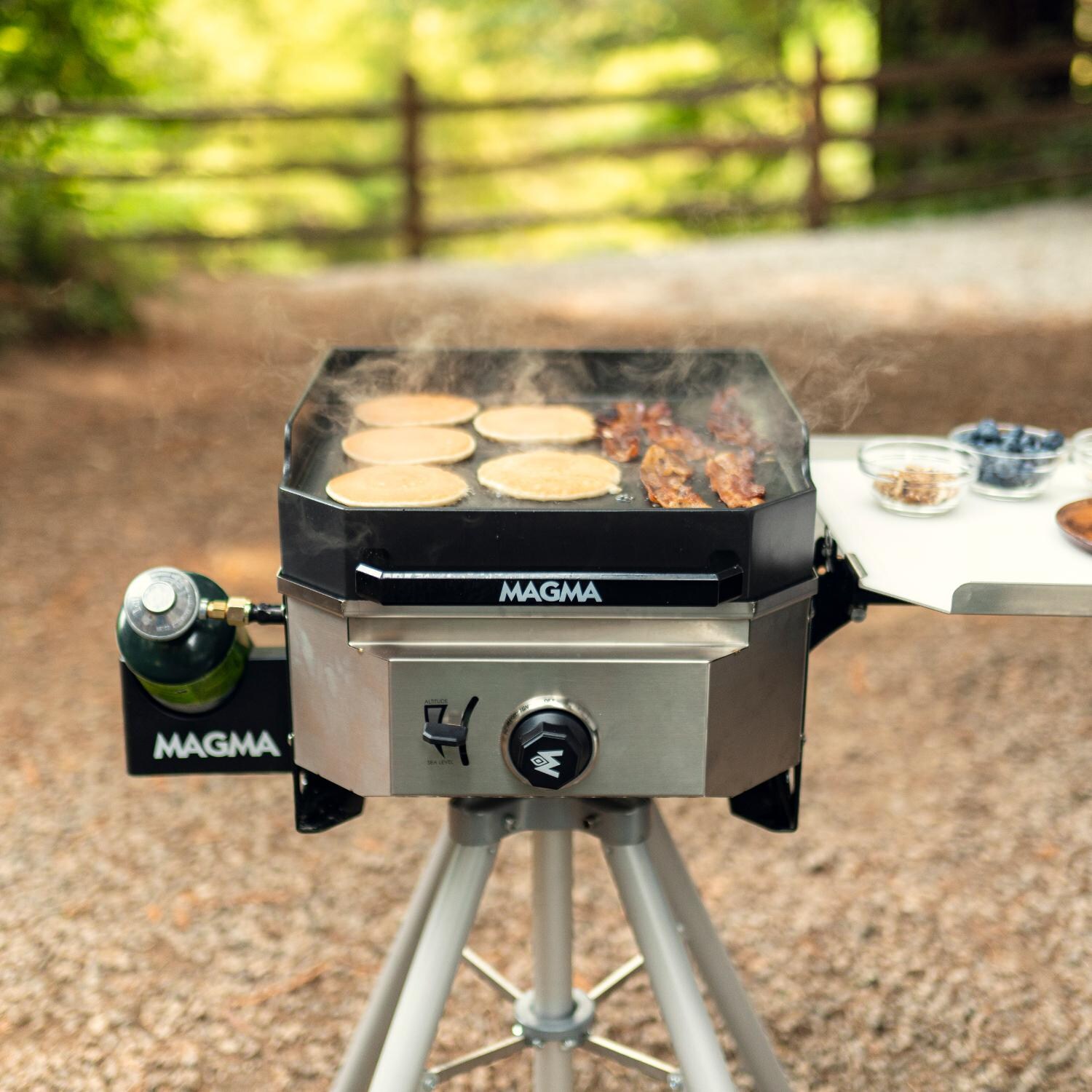 Magma Crossover Grill & Griddle Top Bundle - CO10-104 Griddle Top On CO10-101 Single Burner Firebox thumbnail