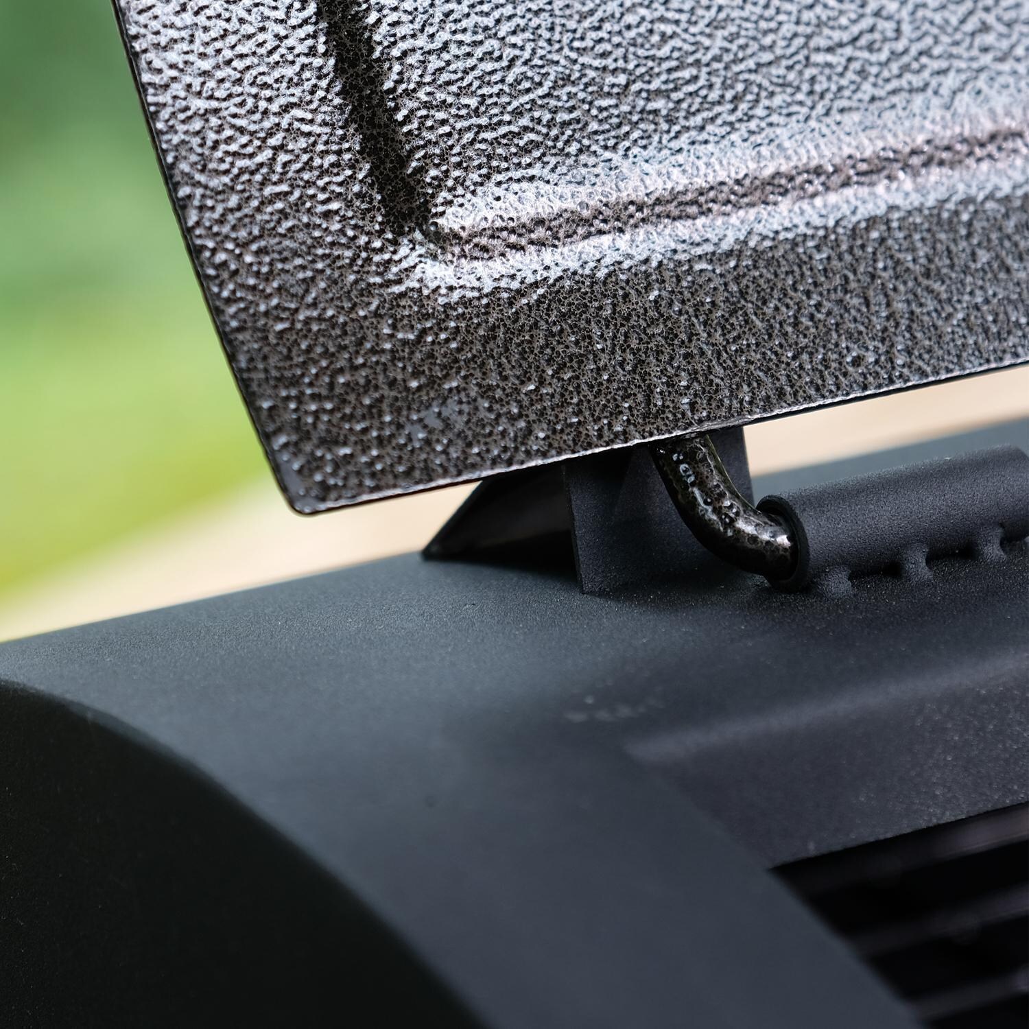 Victory BBQ-PG + BBQ-PG-CVR + BBQ-PLT20-HK + BBQ-PLT20-MQ + BBQ-PLT20-AP 35-Inch Wood Pellet Grill, Cover, & 20 Lb. Hardwood Pellets Ultimate Starter Pack - Flanged Lid Inside - Detail thumbnail