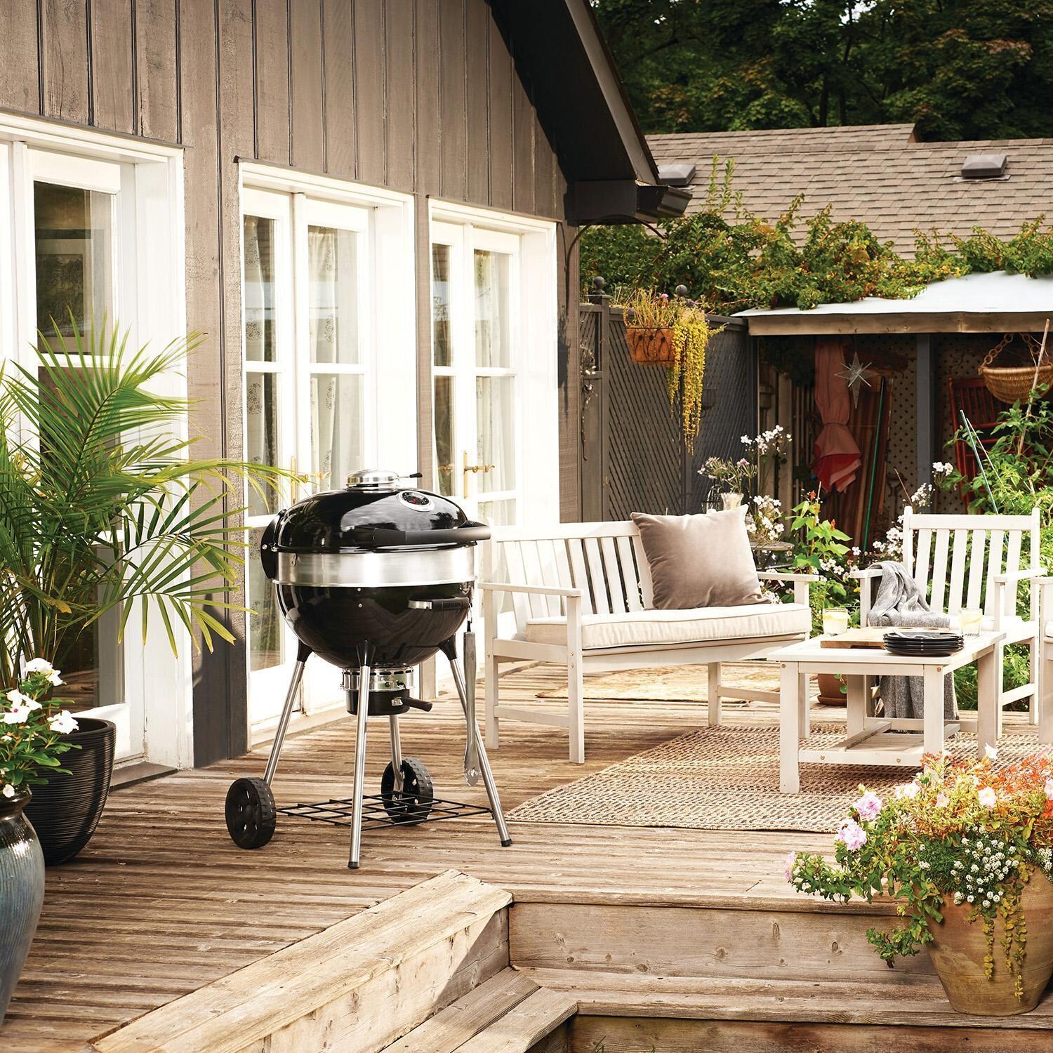 Napoleon PRO22K-LEG-3 PRO 22 Inch Charcoal Kettle Grill - Black - Lifestyle thumbnail