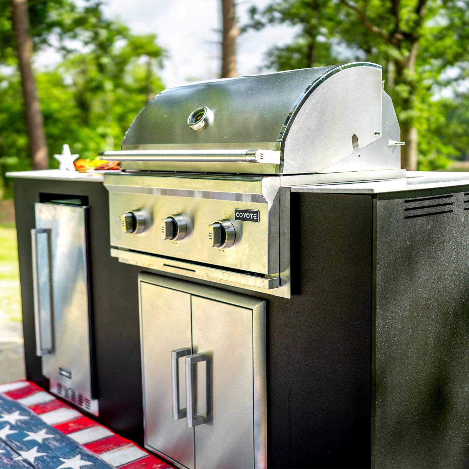 Coyote Key 6 Ft Outdoor Kitchen Island w/ SL-Series 30-in 2-Burner Built-In Propane Grill, Insulated Jacket, Refrigerator & Access Door - Angled - Lifestyle thumbnail