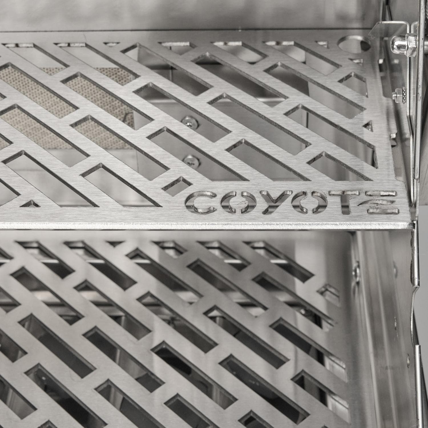 Coyote SL-Series 36-in 4-Burner Propane Grill - Warming Rack Up Close - Detail