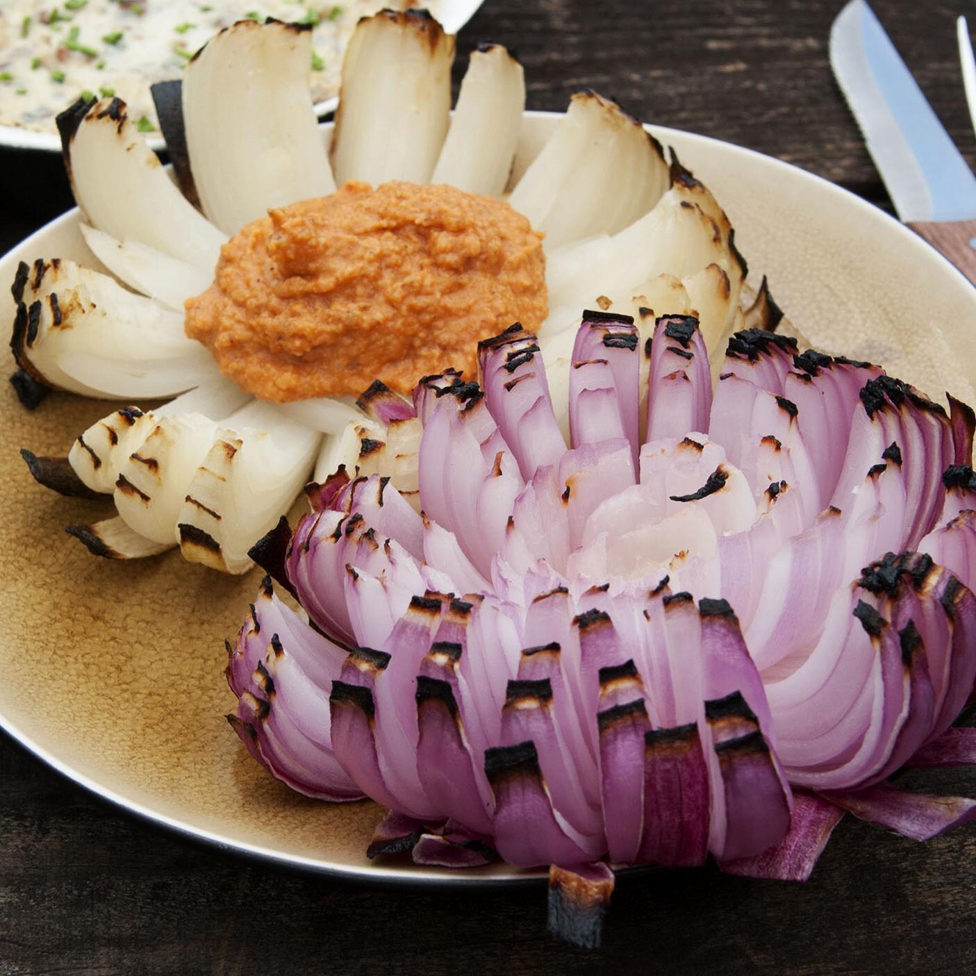 5-Inch Blossoming Onion Stainless Steel Grill Rack thumbnail