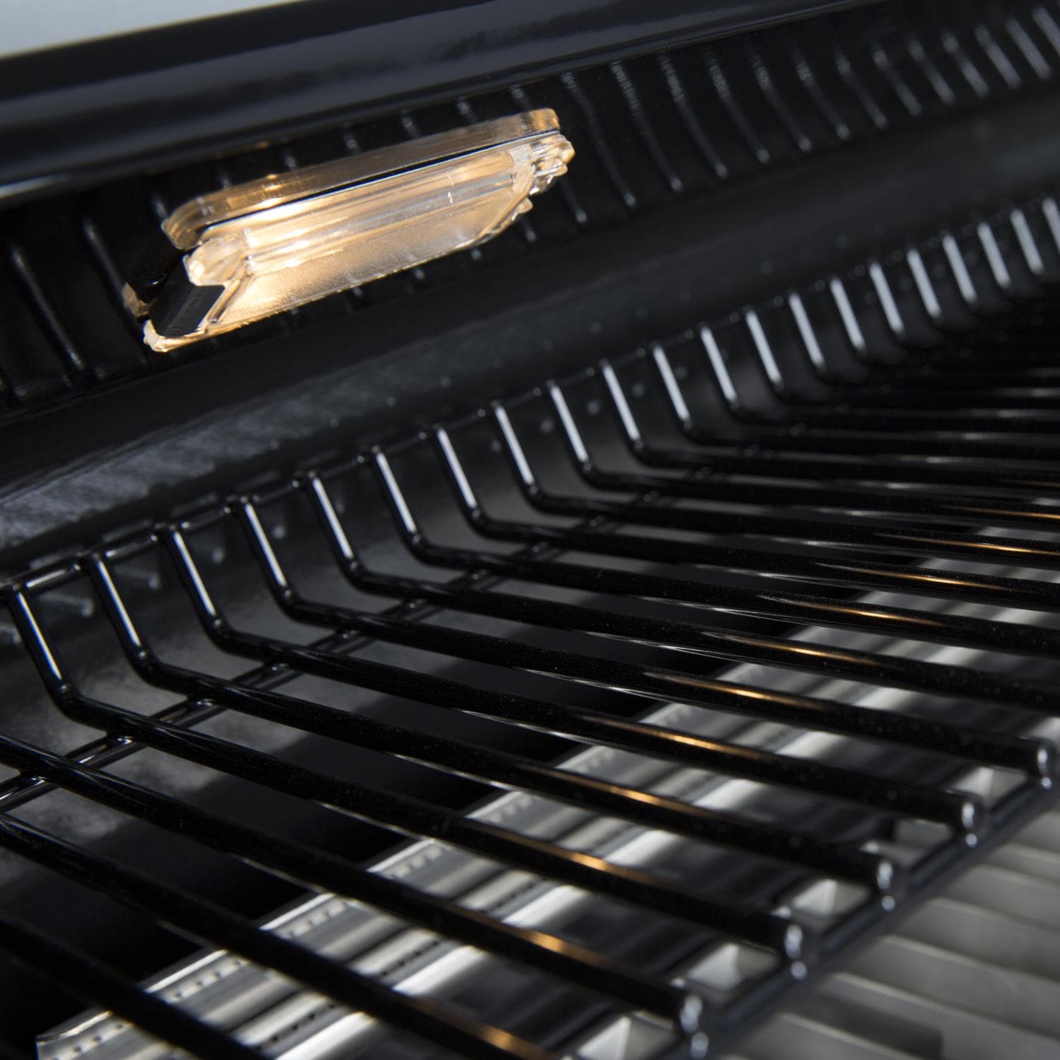 Broil King Imperial 590 5-Burner Freestanding Gas Grill - Built-In Internal Lights thumbnail