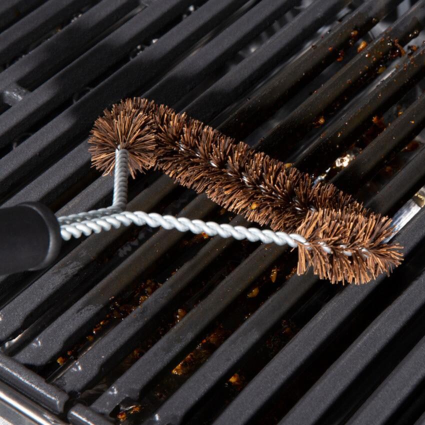 GrillPro Palmyra Extra Wide Grill Brush - 77648 - Cleaning the Grill - Lifestyle thumbnail