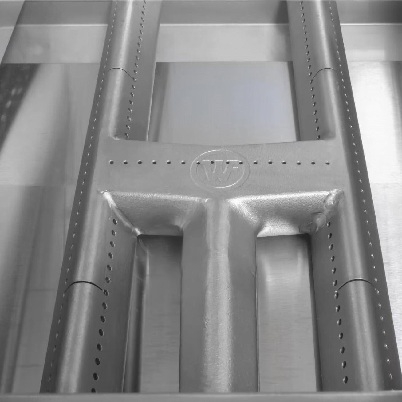 Wildfire WF-PRO30G-RH-NG 30 Inch Grill Outdoor Kitchen Package w/Double Side Burner - Burner - Lifestyle thumbnail