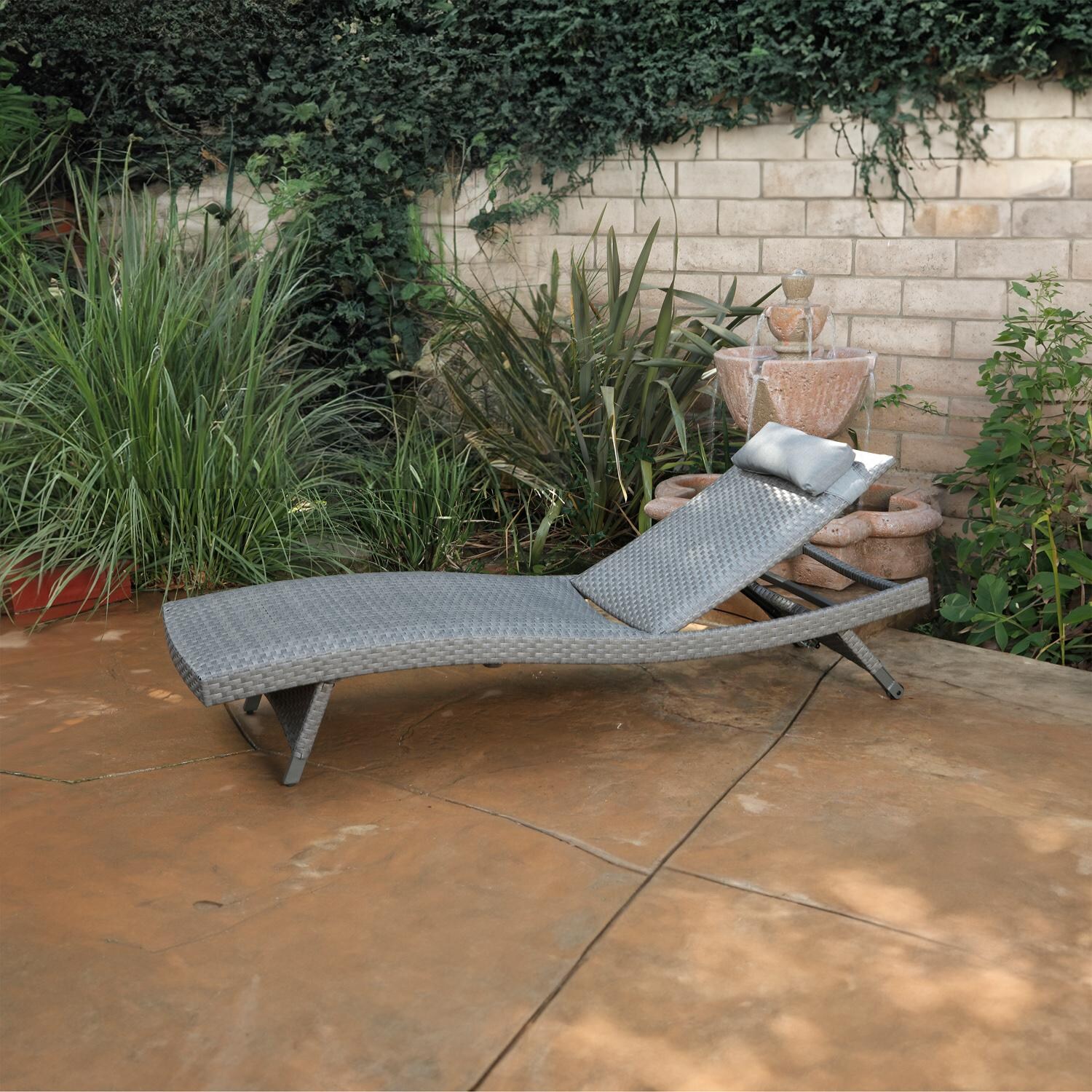 Lakeview Sugar Bay Wicker & Aluminum Patio Chaise Lounge W/ Pillow