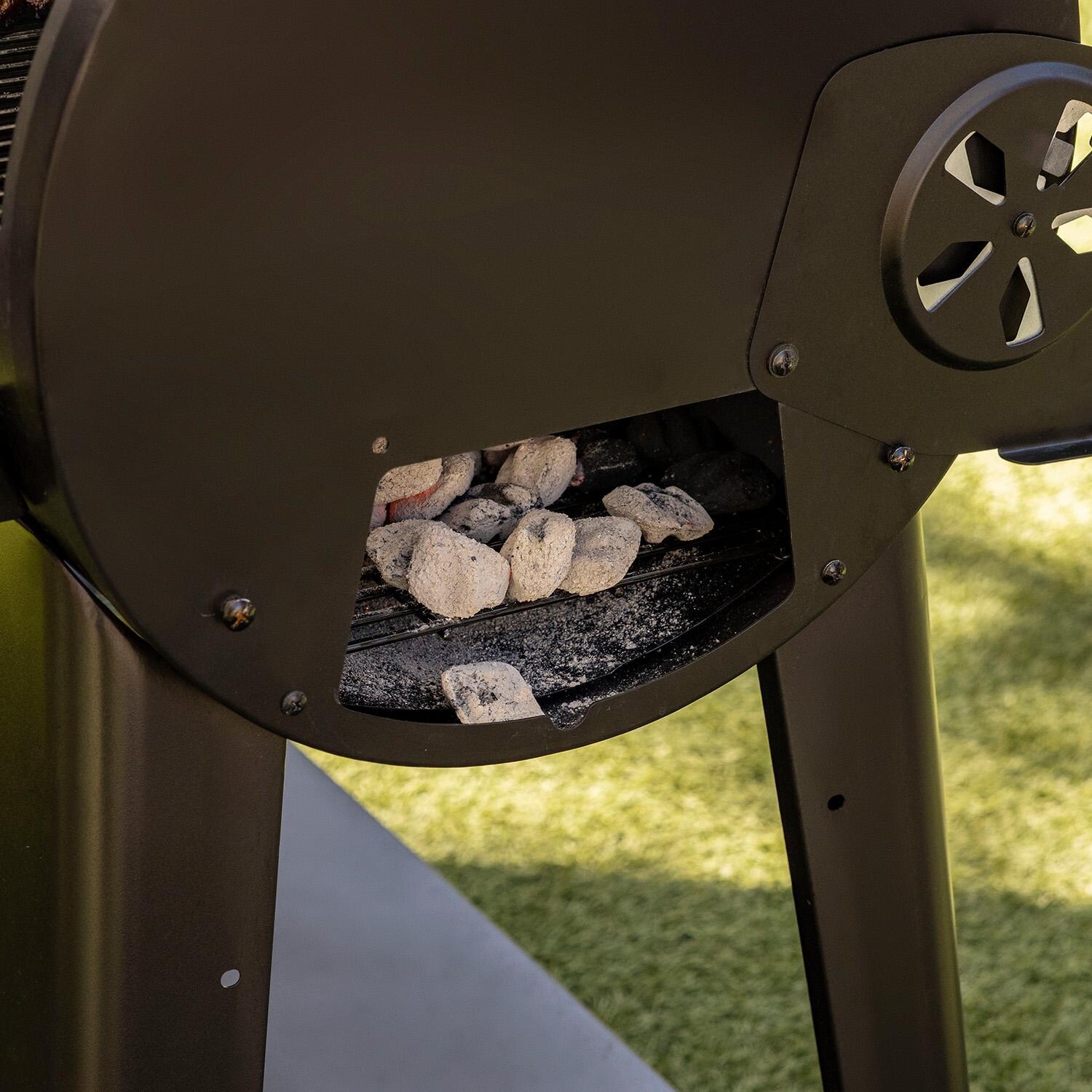 Pit Boss 11013 Charcoal/Pellet Combo Grill - Charcoal Side - Detail