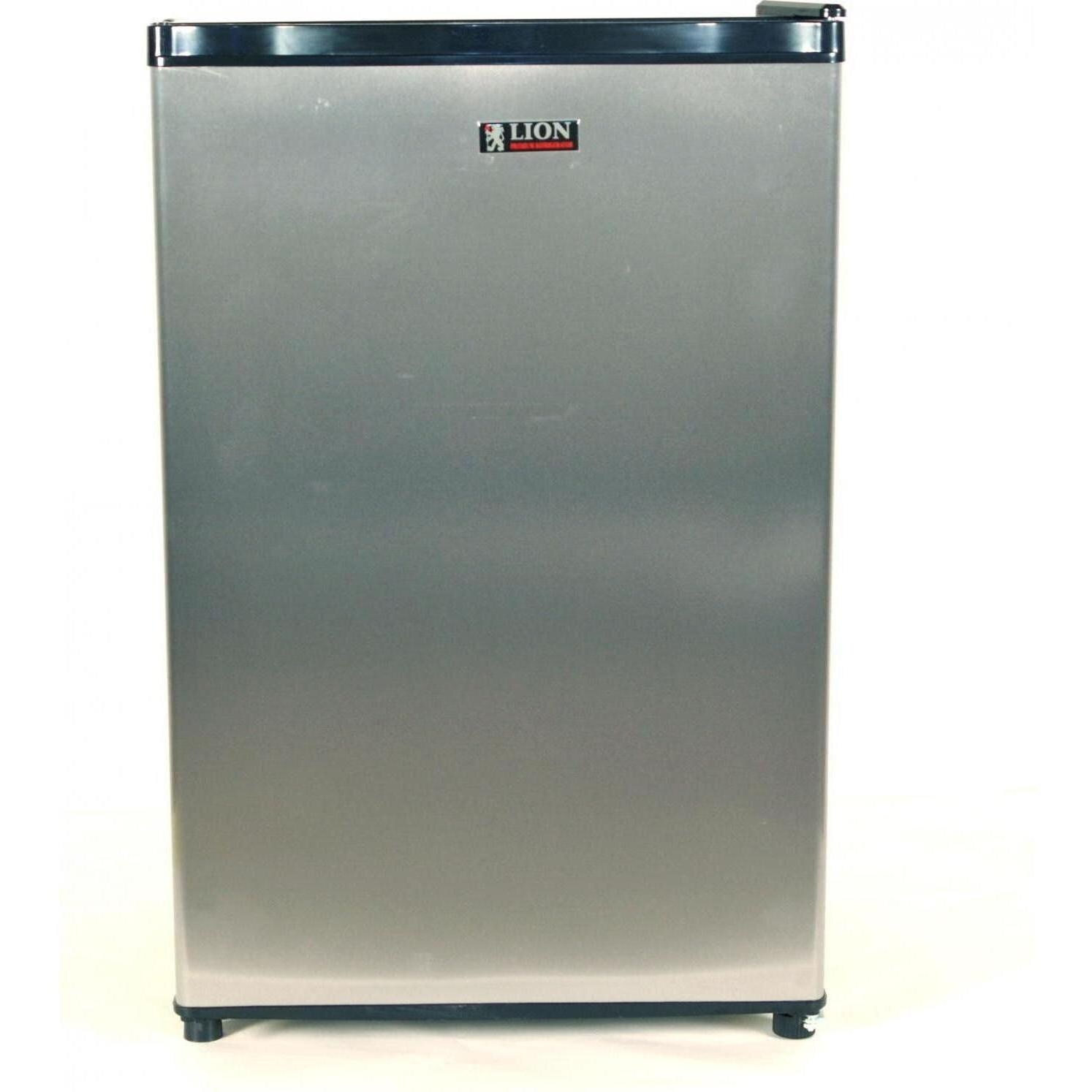 Lion Advanced Q 7 Piece BBQ Island With Lion L75000 32-Inch Natural Gas Grill - 4.5 Cu. Ft. Refrigerator thumbnail