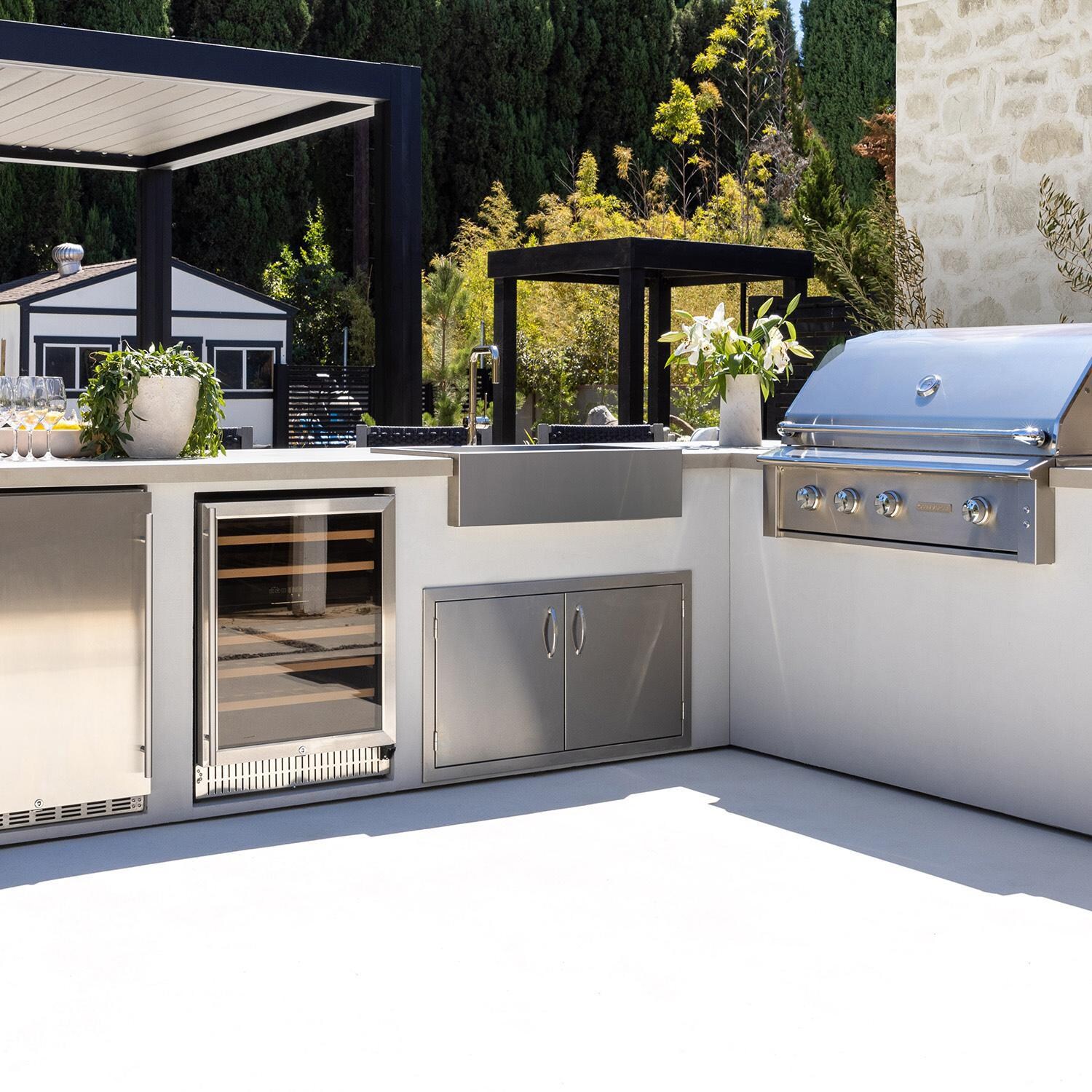 Summerset SSDD-42 42-Inch Double Access Door - Lifestyle thumbnail