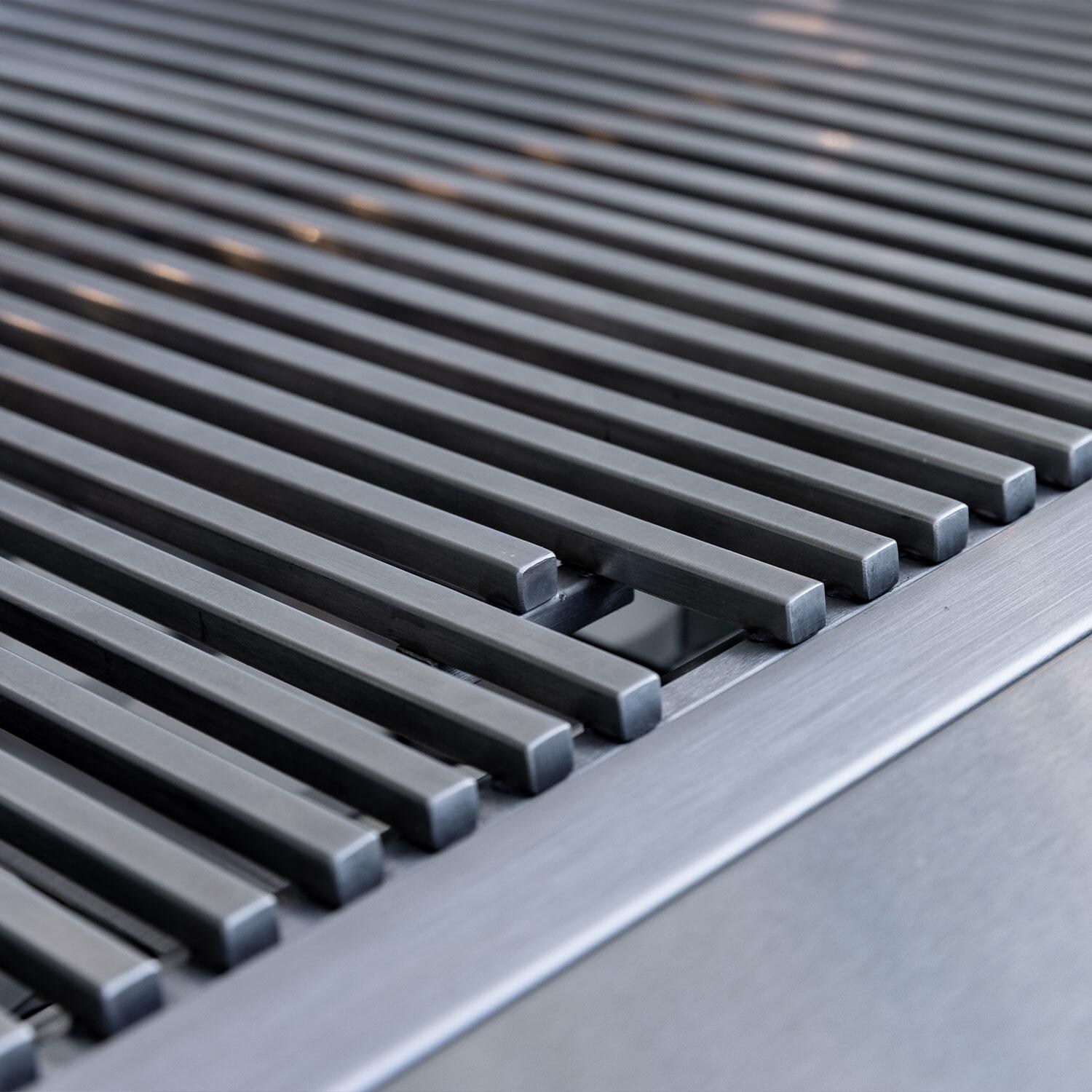 Summerset TRL Pro 32-in 3 Burner Natural Gas Grill on Deluxe Cart w/ Rear Infrared Burner & Rotisserie Kit - Grates - Detail thumbnail