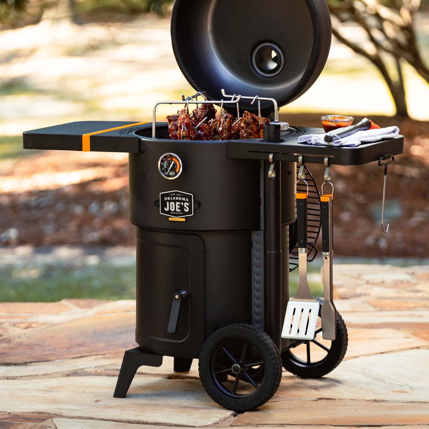 Oklahoma Joe's 25203120 Bronco Drum Smoker & Grill - Using as Smoker - Lifestyle thumbnail