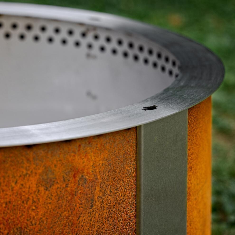 Breeo BR-XL42PP-LD X Series 42 Inch Round Corten Steel Fire Pit Lid - Outside Up Close - Detail thumbnail