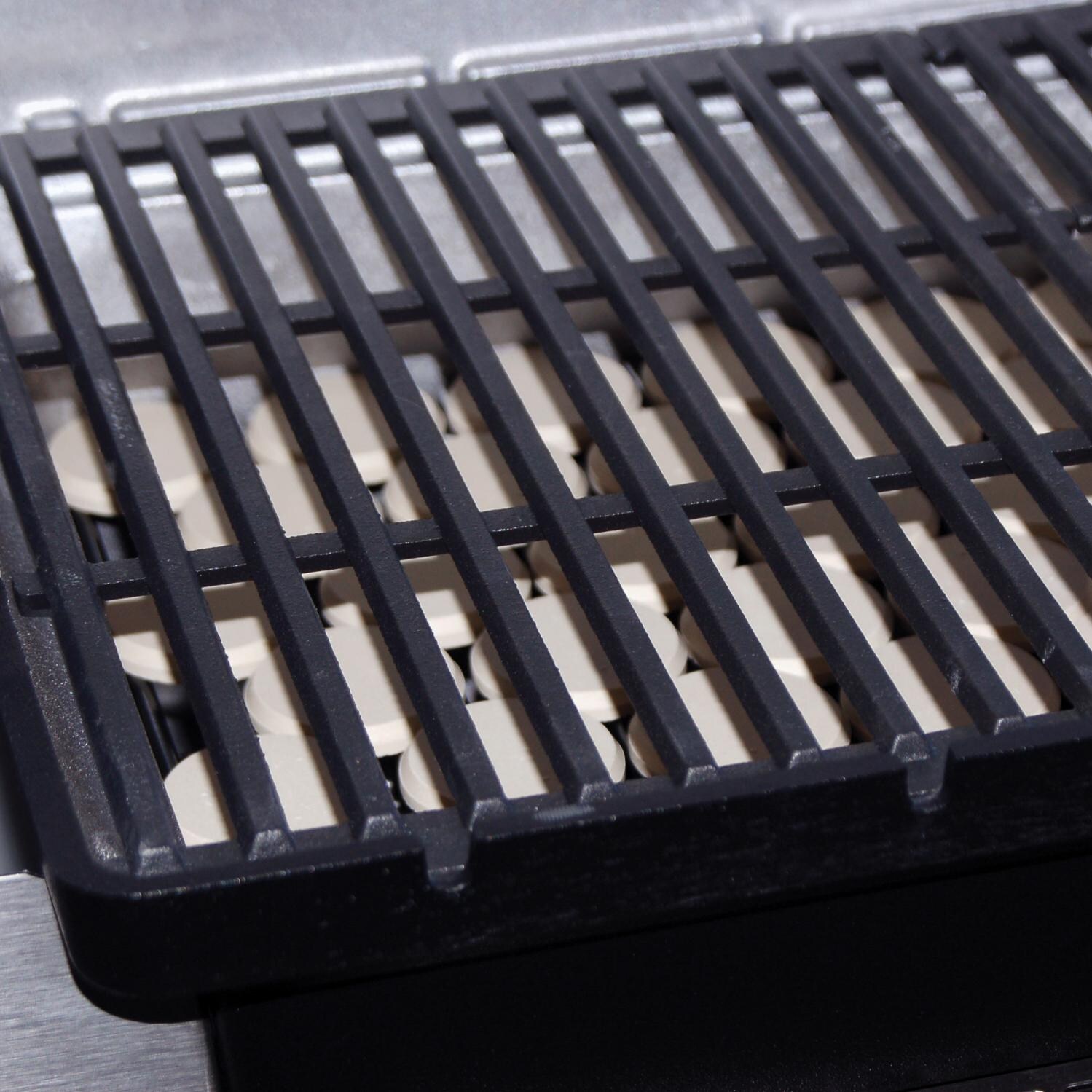 MHP Patriot Freestanding Gas Grill - Porcelain Coated Cast Iron Cooking Grids thumbnail