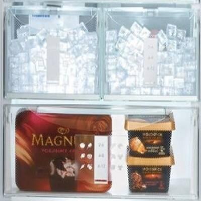 Liebherr Interior - Ice Makers & FrostSafe Drawers