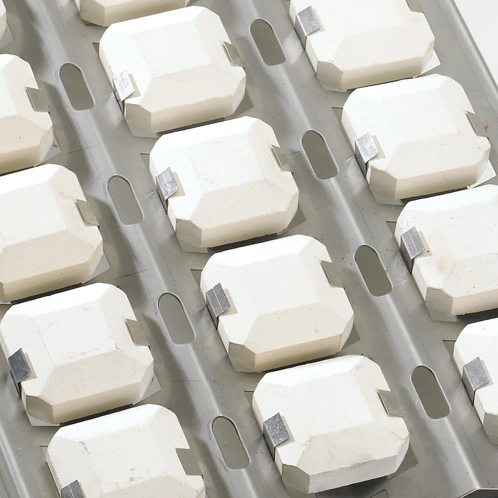 Sedona By Lynx BBQ Island With 36-Inch Natural Gas Grill - Ceramic Briquets thumbnail