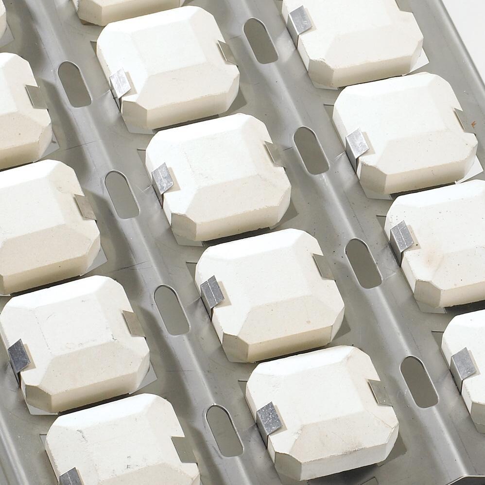 Sedona By Lynx BBQ Island With 36-Inch Natural Gas Grill - Ceramic Briquets thumbnail