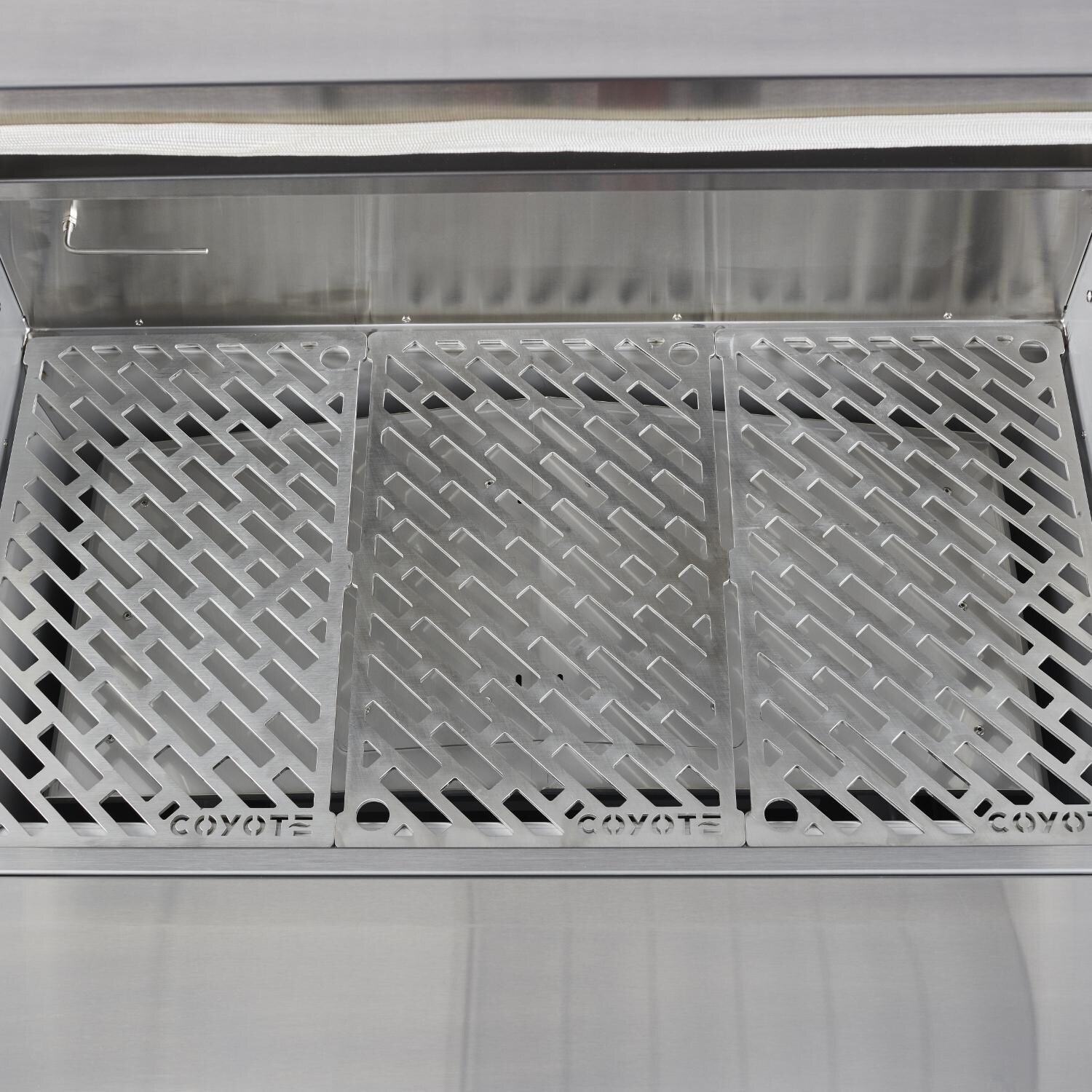 Coyote - C1P36 - 36-Inch Built-In Pellet Grill - Laser-Cut Cooking Grates thumbnail