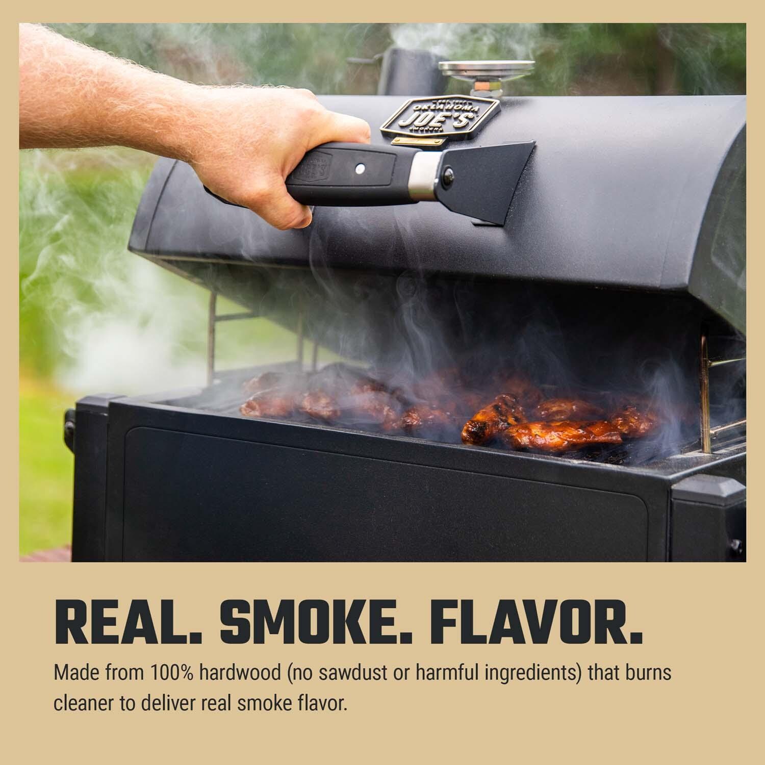 Oklahoma Joe's Natural Hickory Wood Splits - 0.65 Cu. Ft. - Real Smoke Flavor - Detail thumbnail