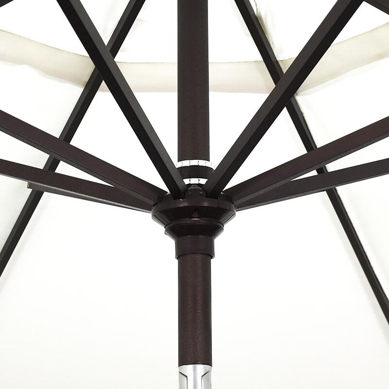 California Umbrella 9 Ft Octagonal Aluminum Collar Tilt Patio Umbrella W/ Crank Lift & Aluminum Ribs - Hub Detail