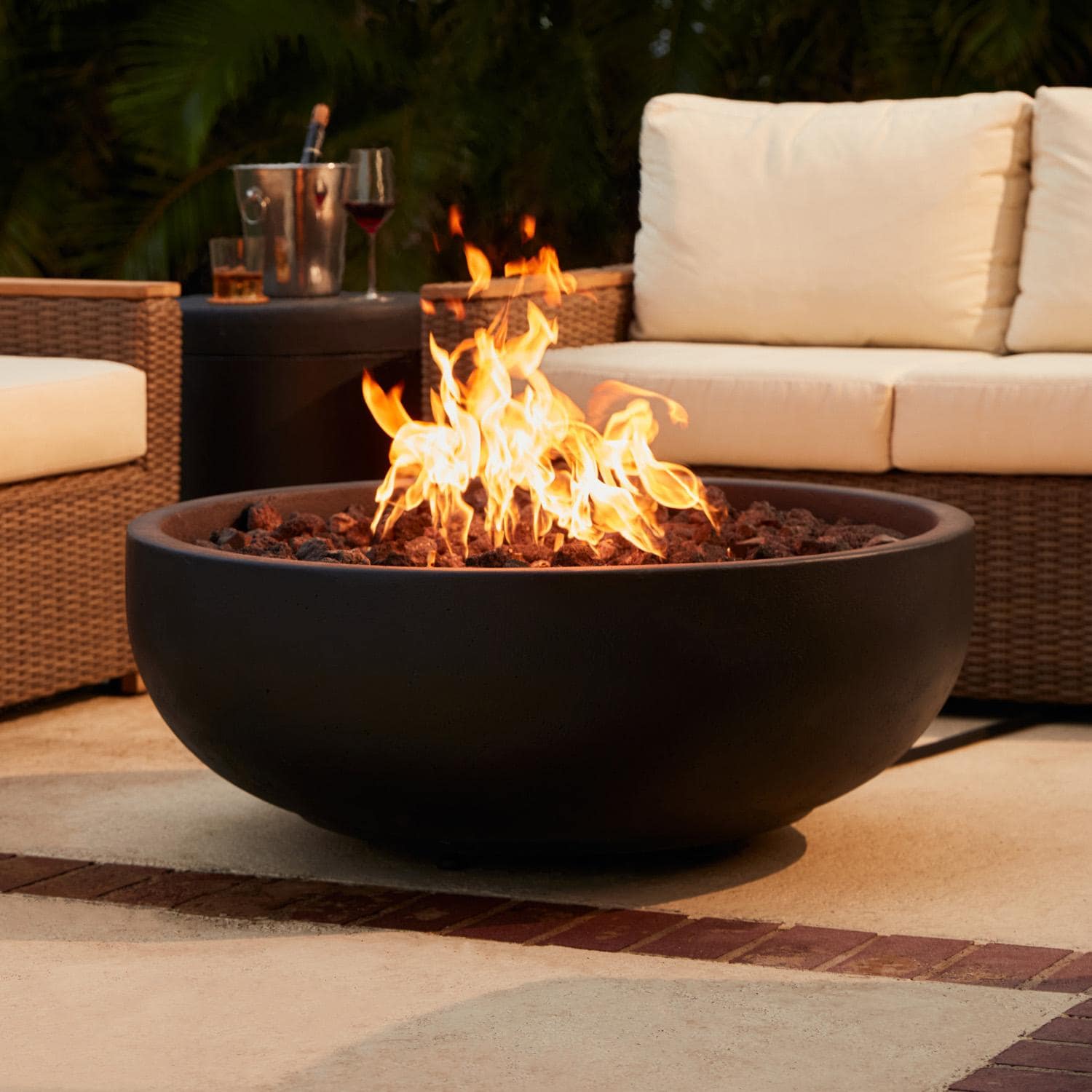 Blaze 38-in Rnd Concrete Natural Gas Fire Bowl, Phantom