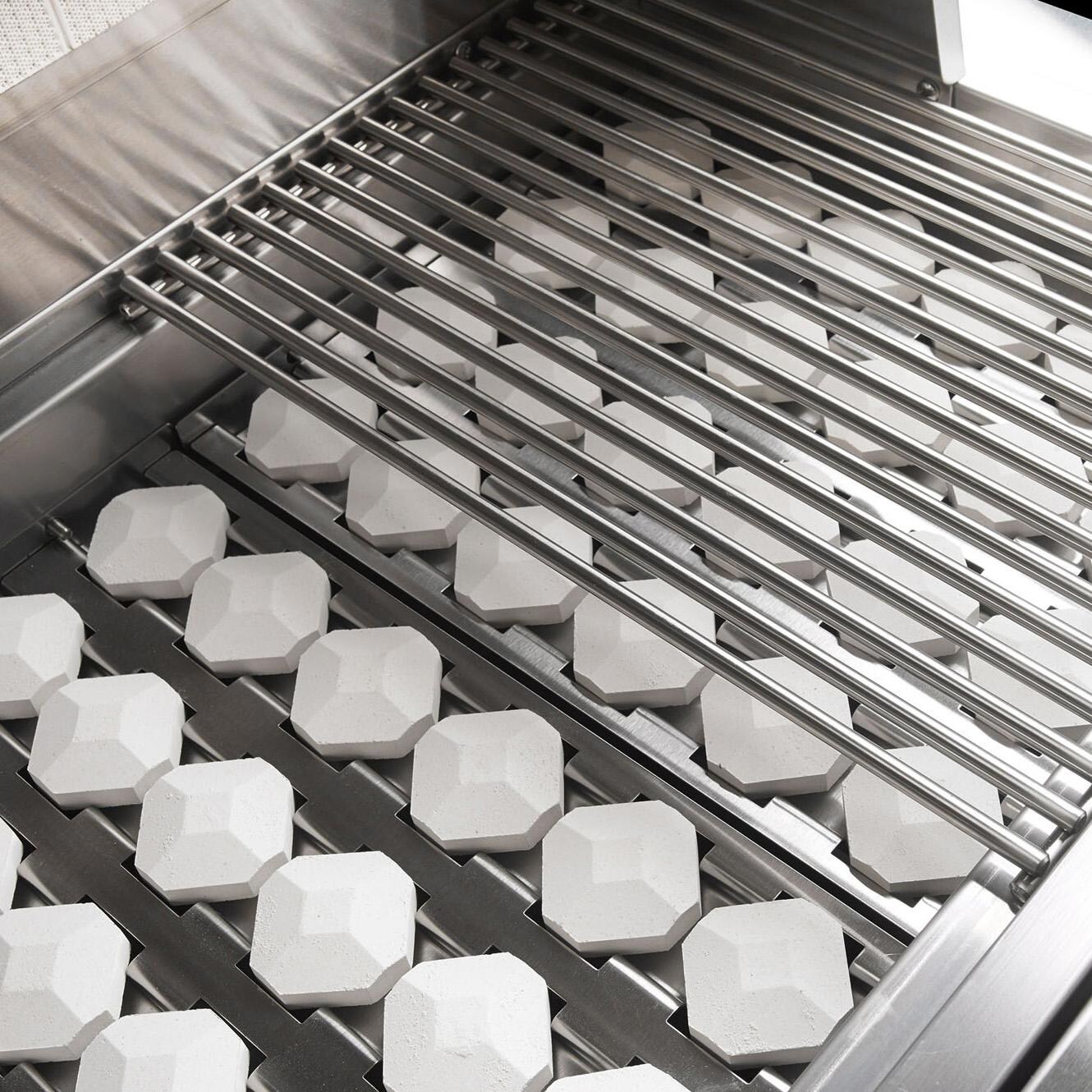 Vintage VBQ30G-N 30 Inch Natural Gas Grill - Flame Tamer - Detail thumbnail