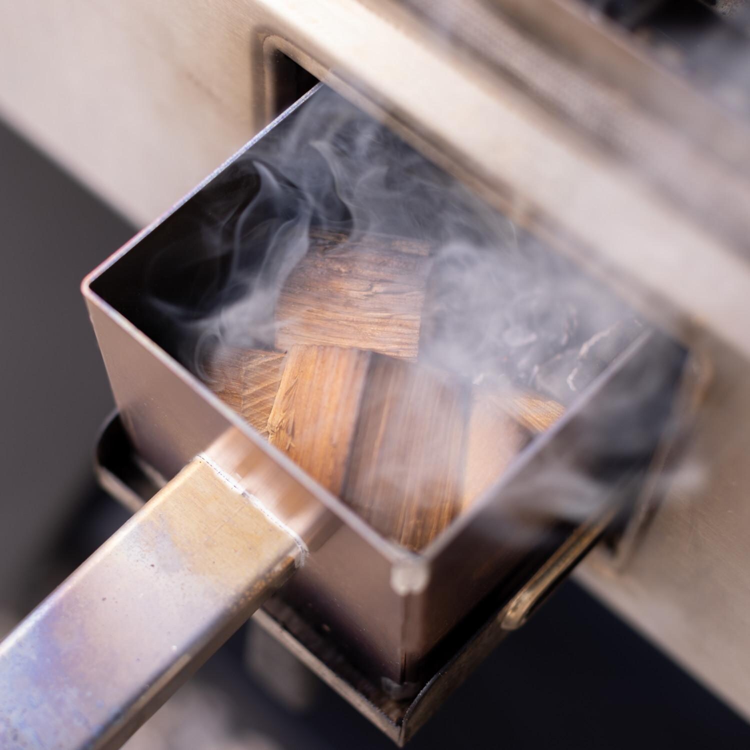 Camp Chef PG24WWSB Woodwind Pro WiFi 24 Inch Pellet Grill - Smoker Box - Detail thumbnail