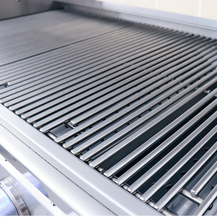RCS RON38B Cutlass Pro 38 Inch Built-In Natural Gas Grill - Grill Grates - Detail thumbnail