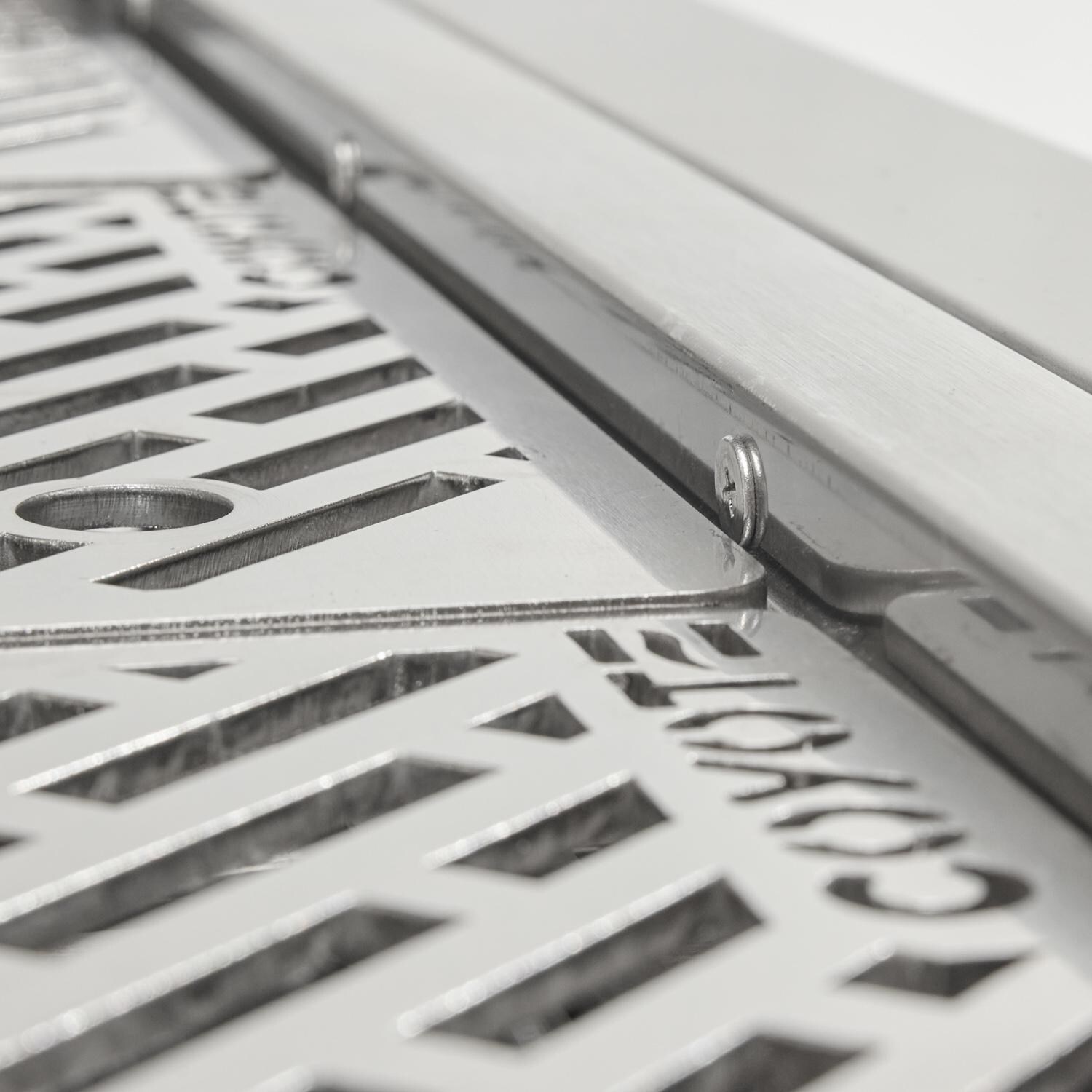 Coyote Outdoor Living 36 Inch SL-Series Built-In Natural Gas Grill - Grates Detail - Detail thumbnail