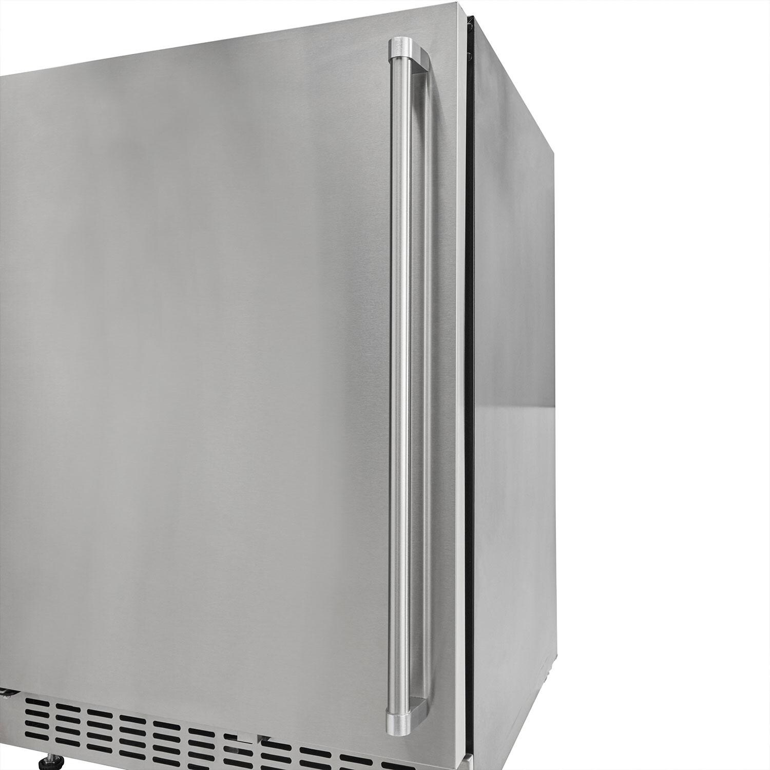 Coyote Outdoor Living C124R-S 24 Inch Built-In Refrigerator - Handle - Detail thumbnail