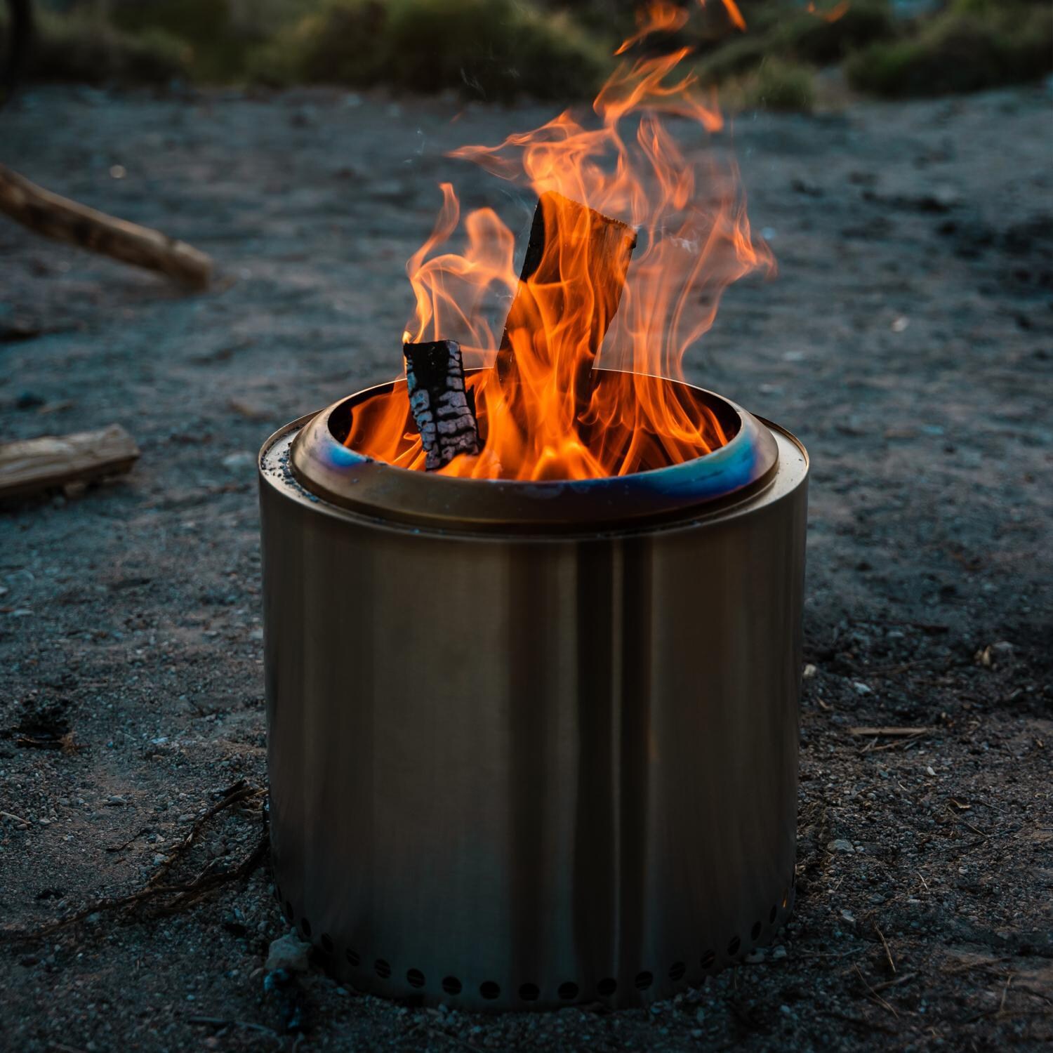 Solo Stove SSRAN-2.0 Ranger 2.0 - With Fire at Dusk thumbnail