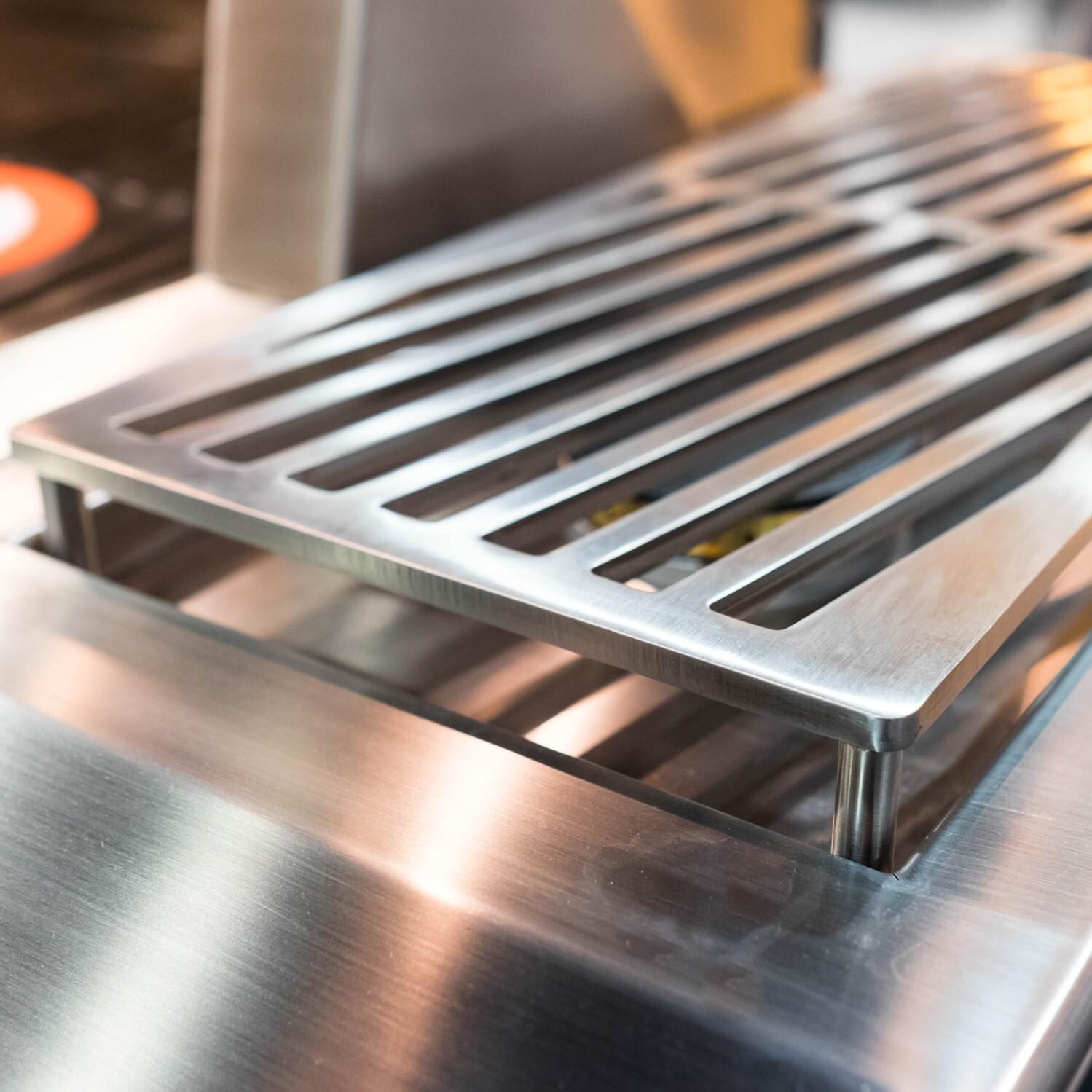 Hestan Built-In/Cart Mounted Double Side Burner - Laser DiamondCut Cooking Grate Close-Up thumbnail