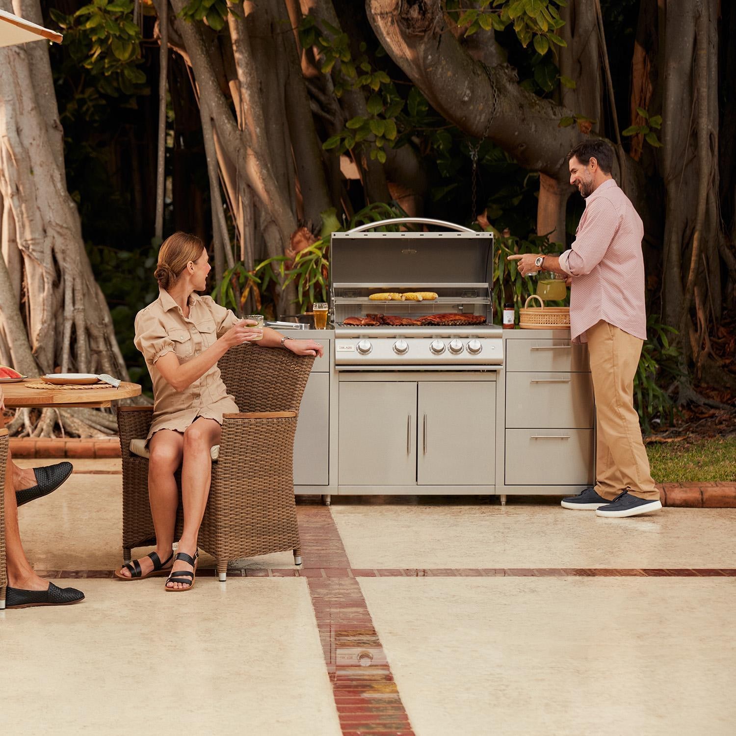 Blaze LTE+ Marine Grade 32-in 4-Burner Natural Gas Grill Center - BLZ-4LTE3MG-NG + BLZ-SS-ISLAND-RO